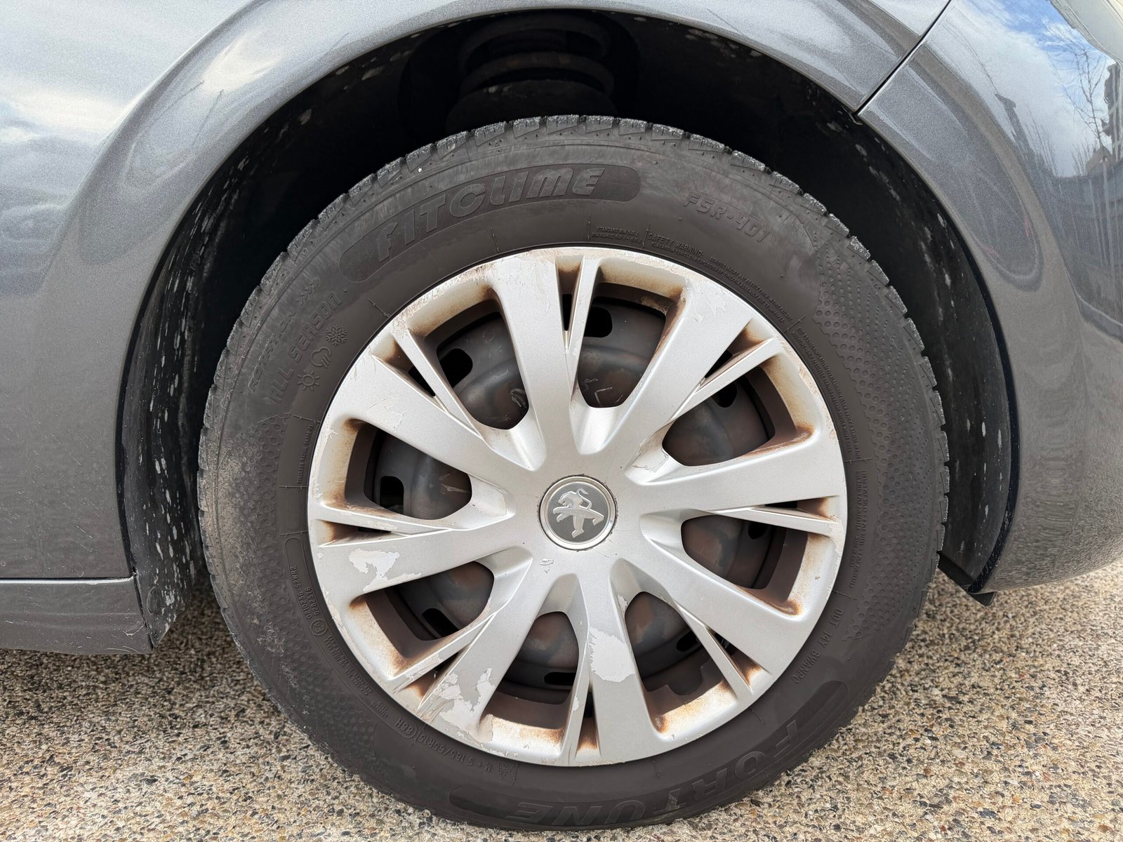 Peugeot 208 1L6 HDI 100ch Diesel