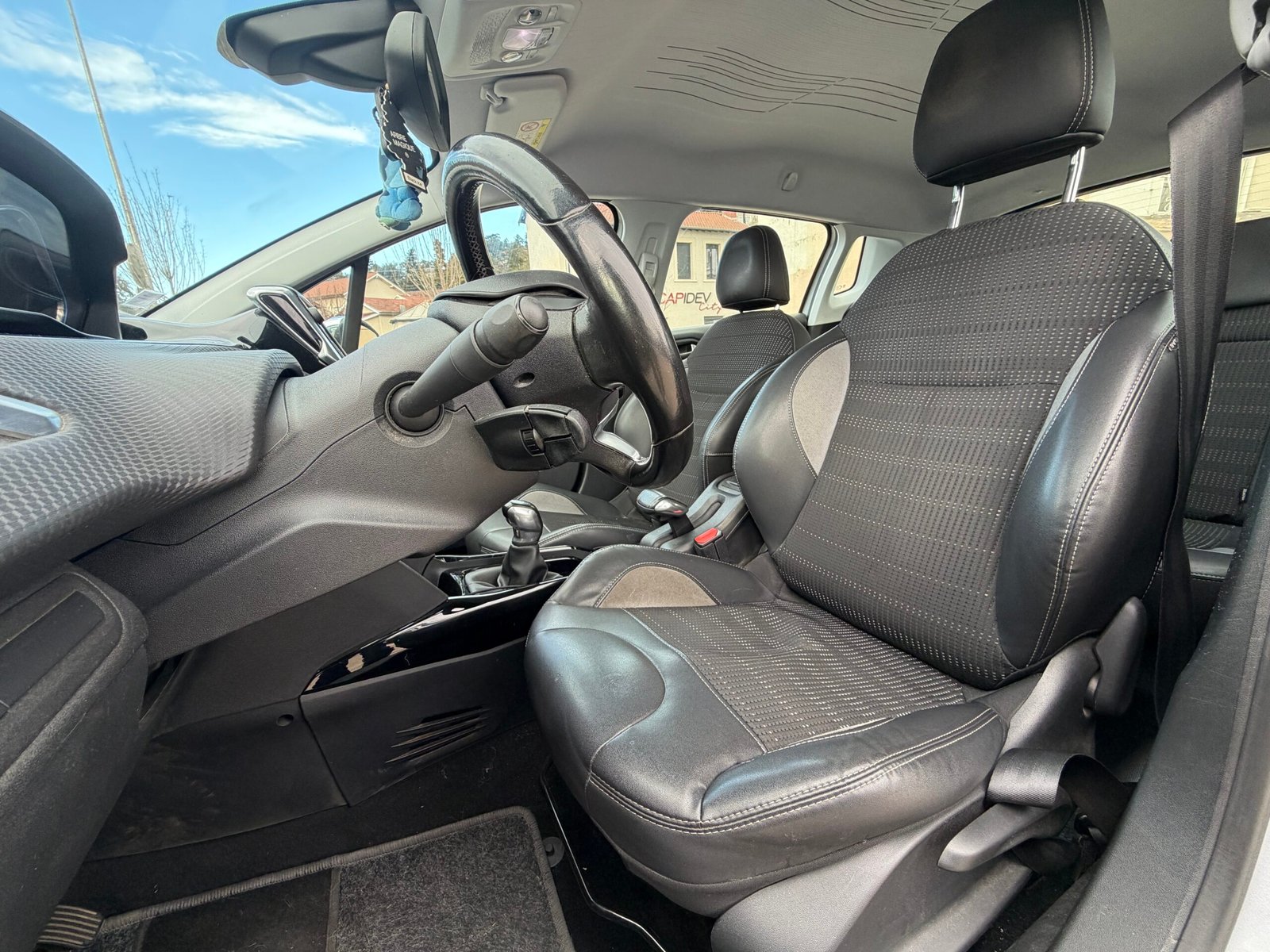 PEUGEOT 2008 1.2 Turbo 110Ch