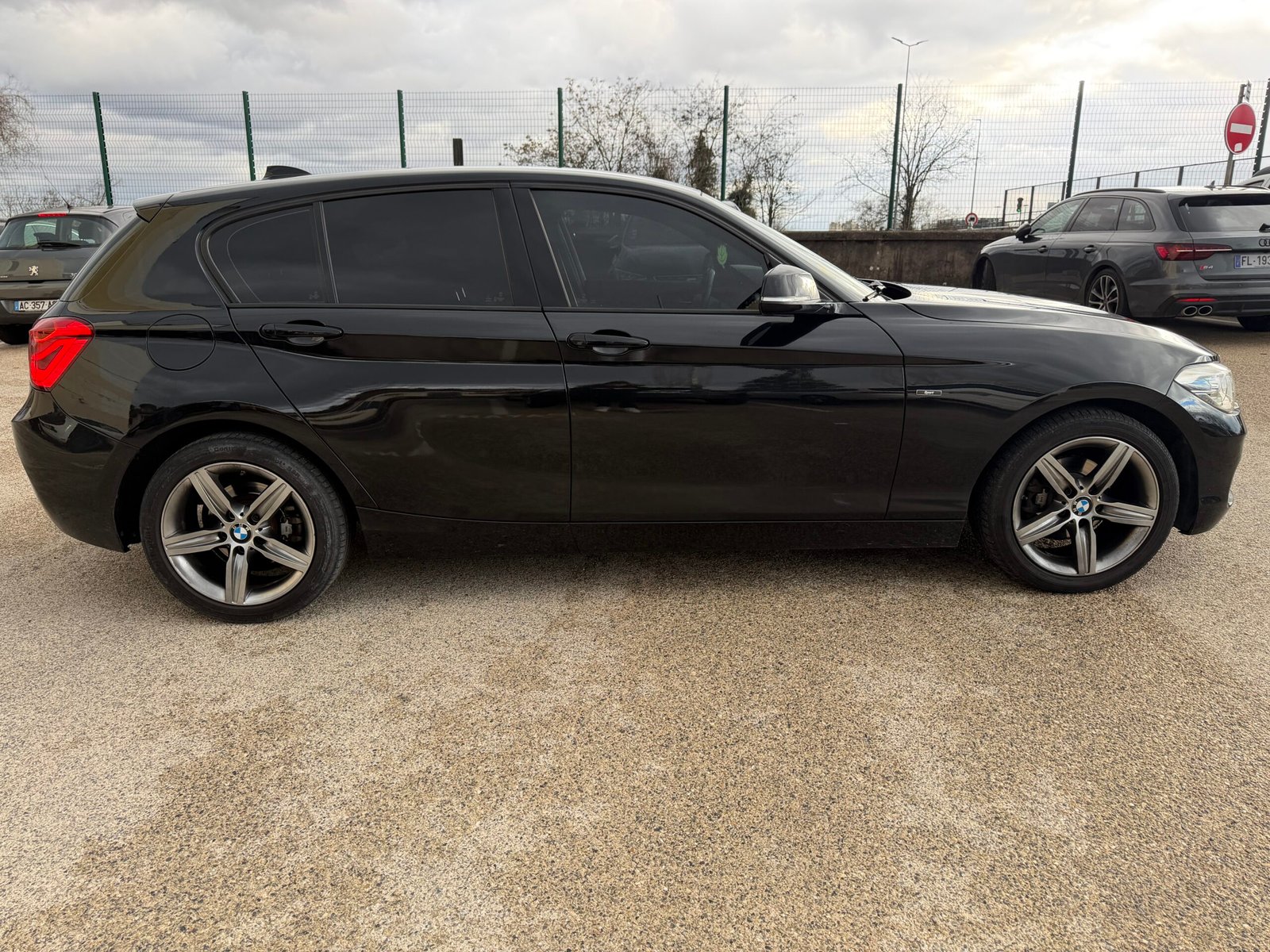 BMW Série1 116d B37 SPORT grand écran