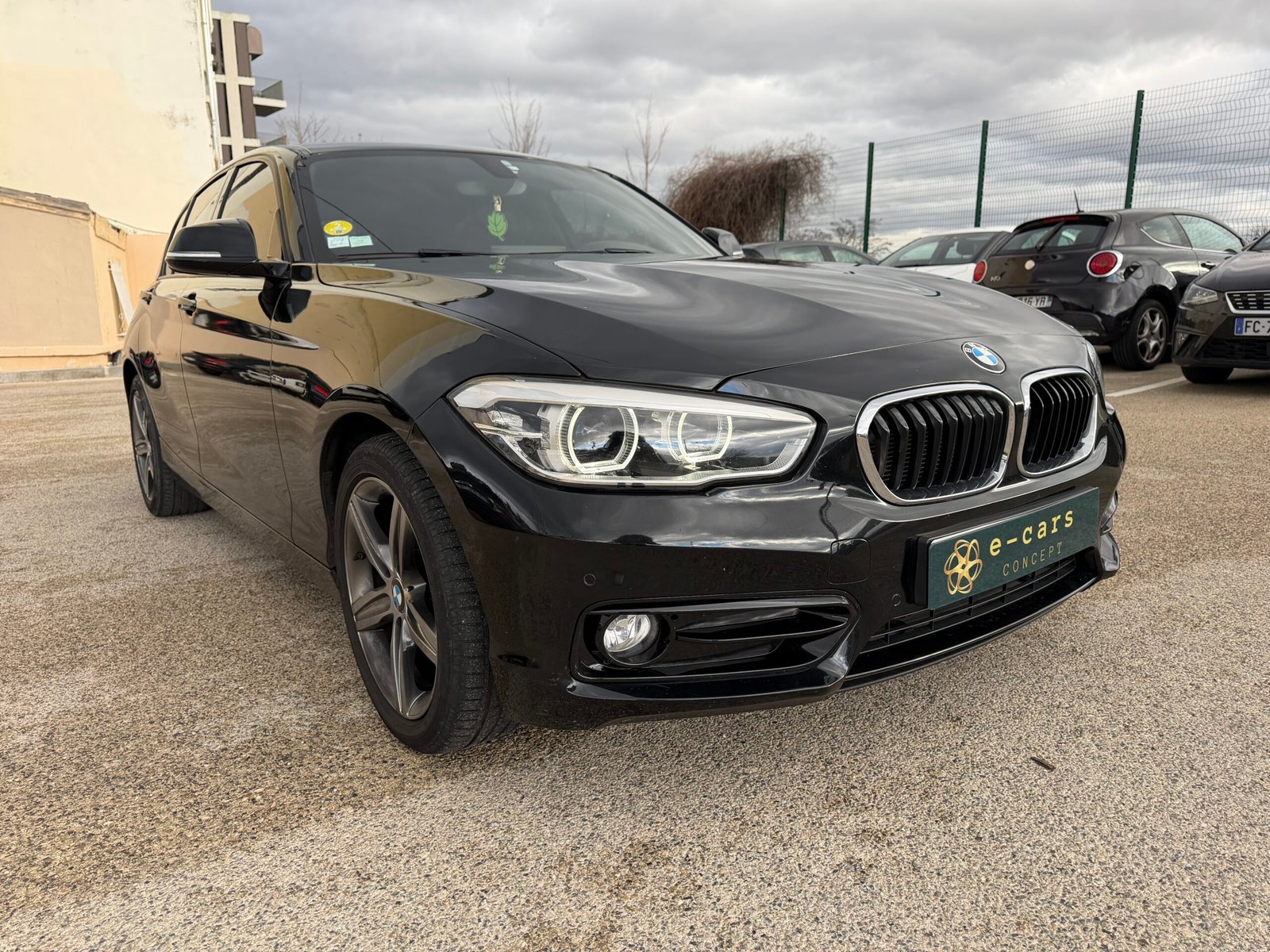 BMW Série1 116d B37 SPORT grand écran