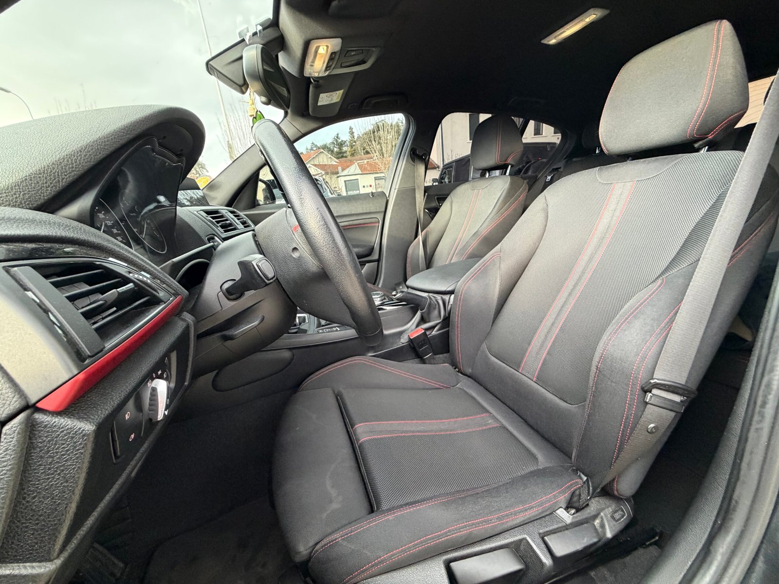 BMW Série1 116d B37 SPORT grand écran