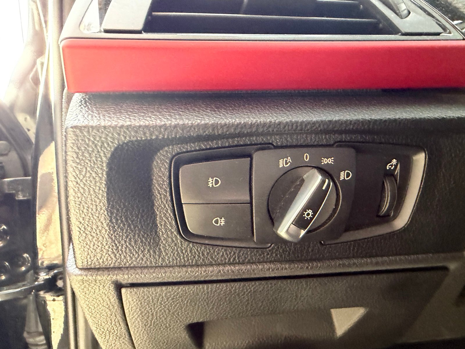 BMW Série1 116d B37 SPORT grand écran