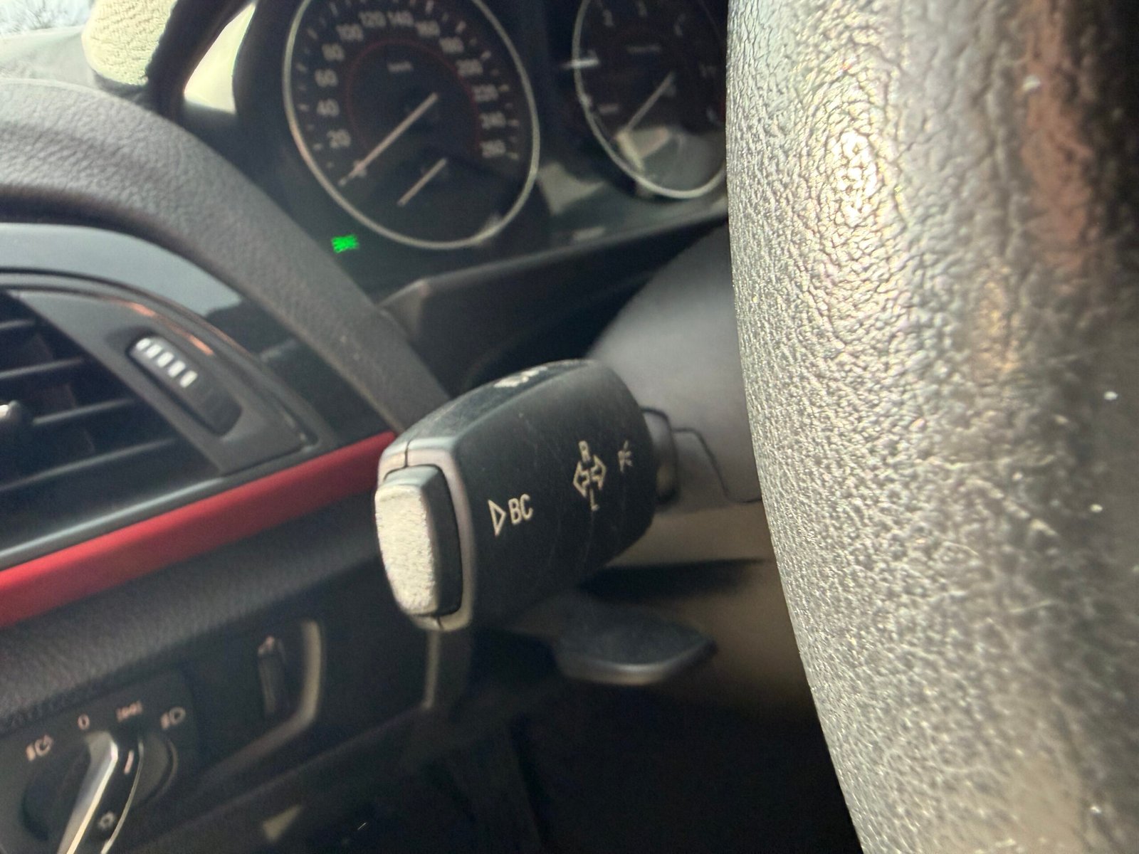 BMW Série1 116d B37 SPORT grand écran