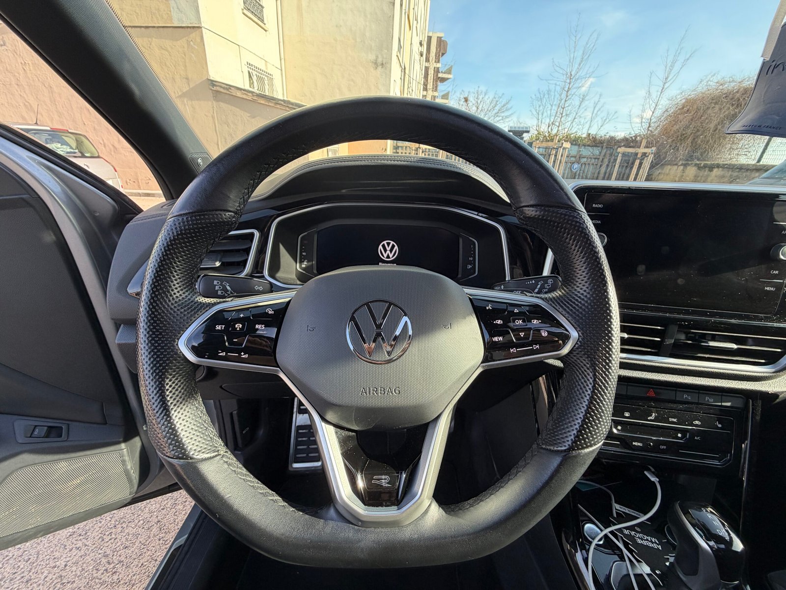 Volkswagen T ROC R LINE DSG 7 150ch phase 2 1,5 TSI