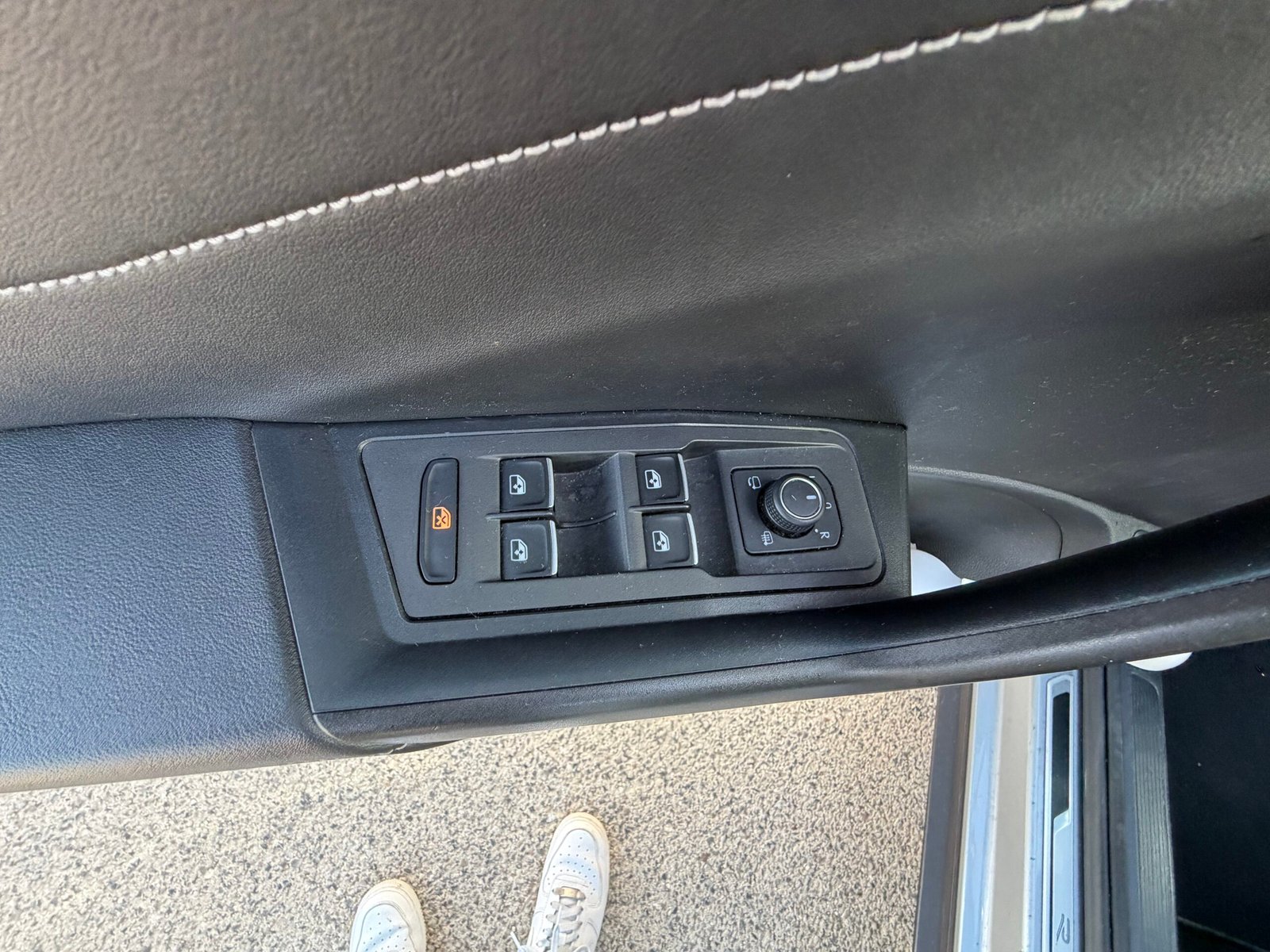 Volkswagen T ROC R LINE DSG 7 150ch phase 2 1,5 TSI