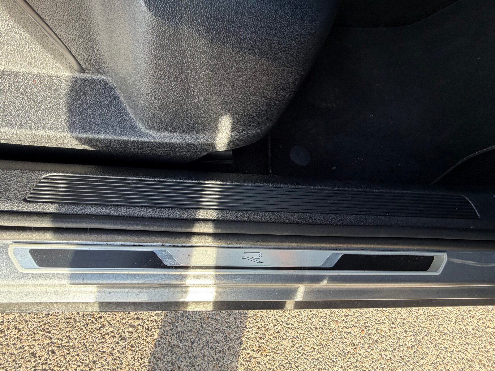 Volkswagen T ROC R LINE DSG 7 150ch phase 2 1,5 TSI