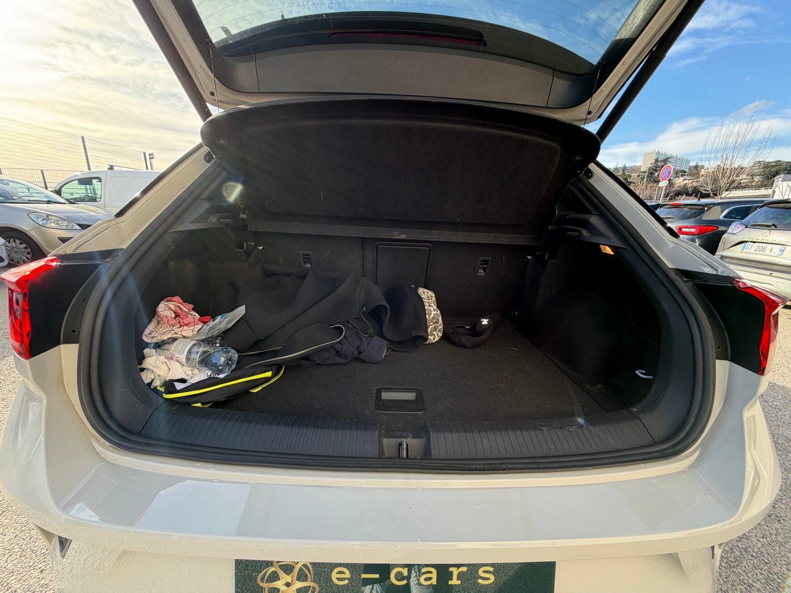 VOLKSWAGEN T-ROC R LINE 2.0 TDI 4Motion DSG7 150 CH