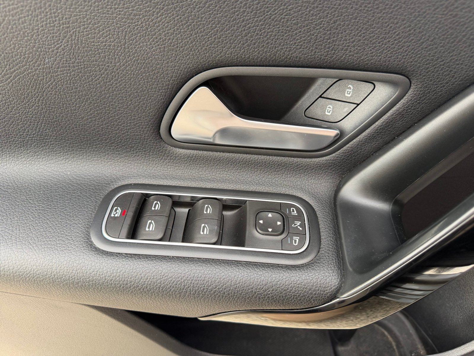 MERCEDES-BENZ Classe A 180 1,3 TI 136CH