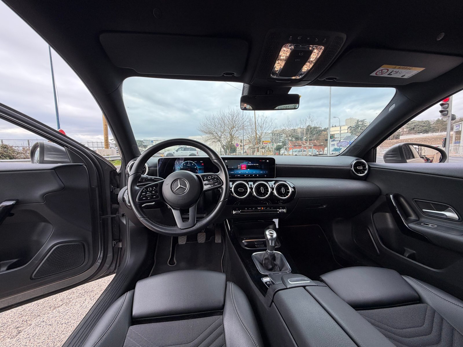 MERCEDES-BENZ Classe A 180 1,3 TI 136CH