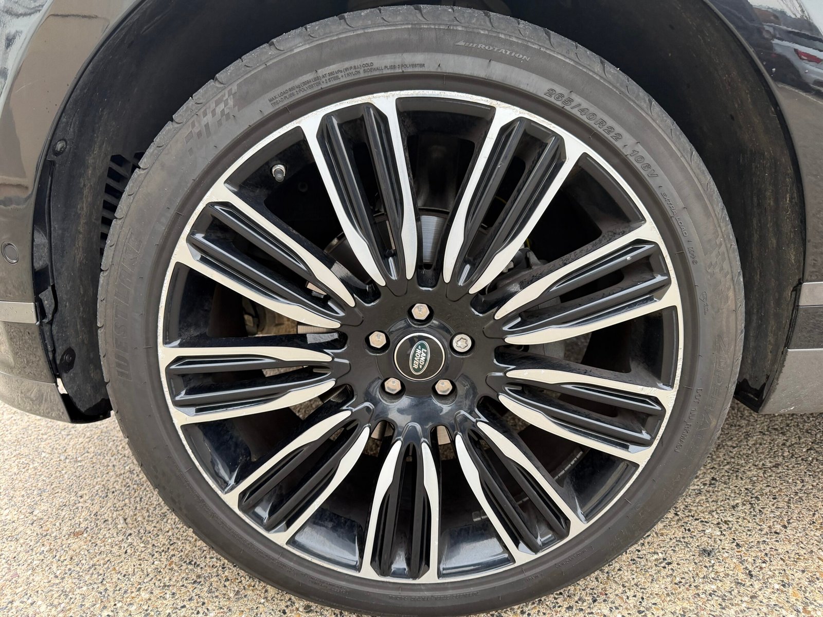 LAND ROVER RANGE ROVER VELAR 4WD 240ch R DYNAMIC