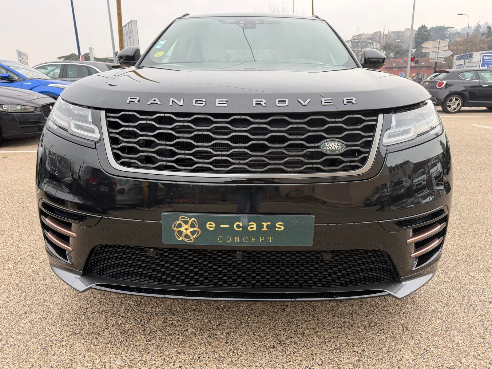 LAND ROVER RANGE ROVER VELAR 4WD 240ch R DYNAMIC