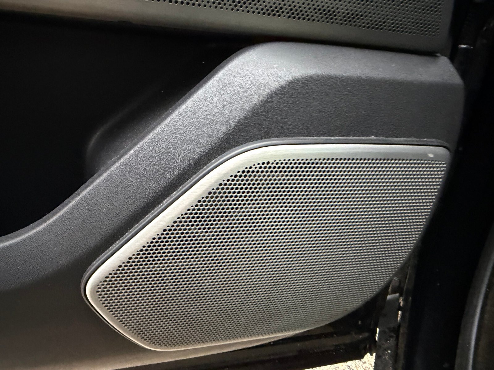 LAND ROVER RANGE ROVER VELAR 4WD 240ch R DYNAMIC