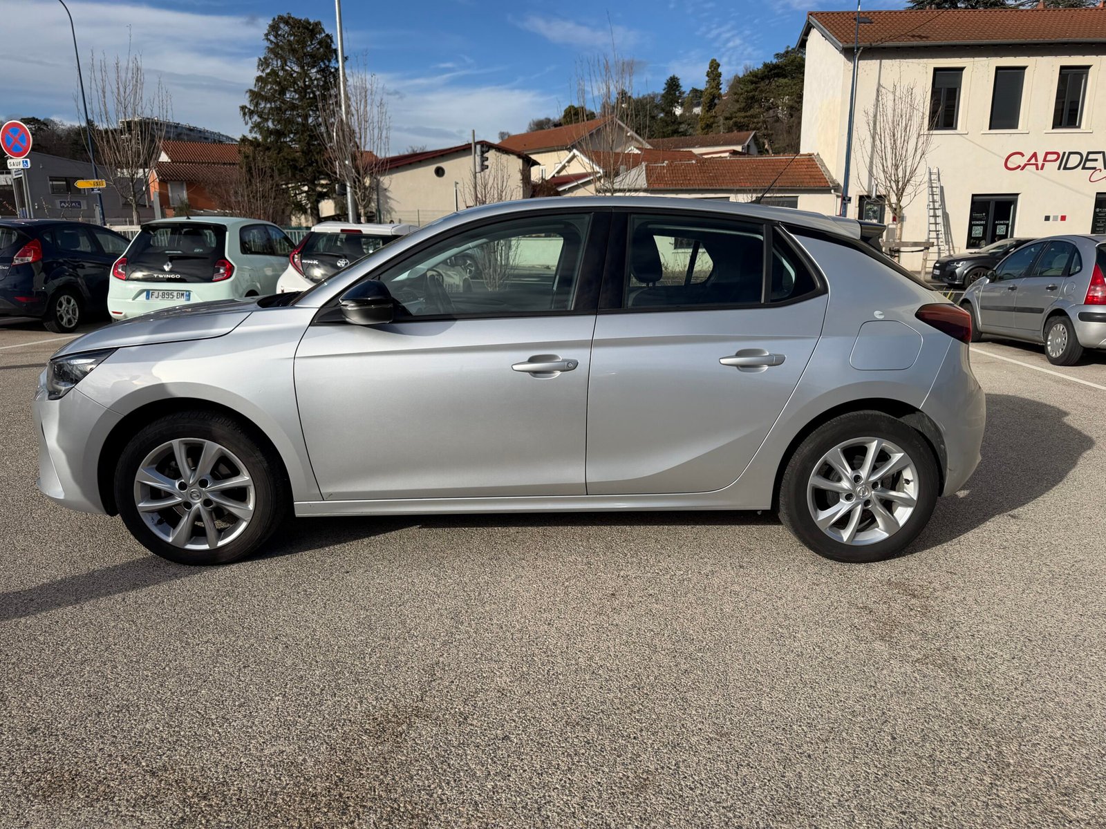 Opel Corsa 1,2 essence 75ch