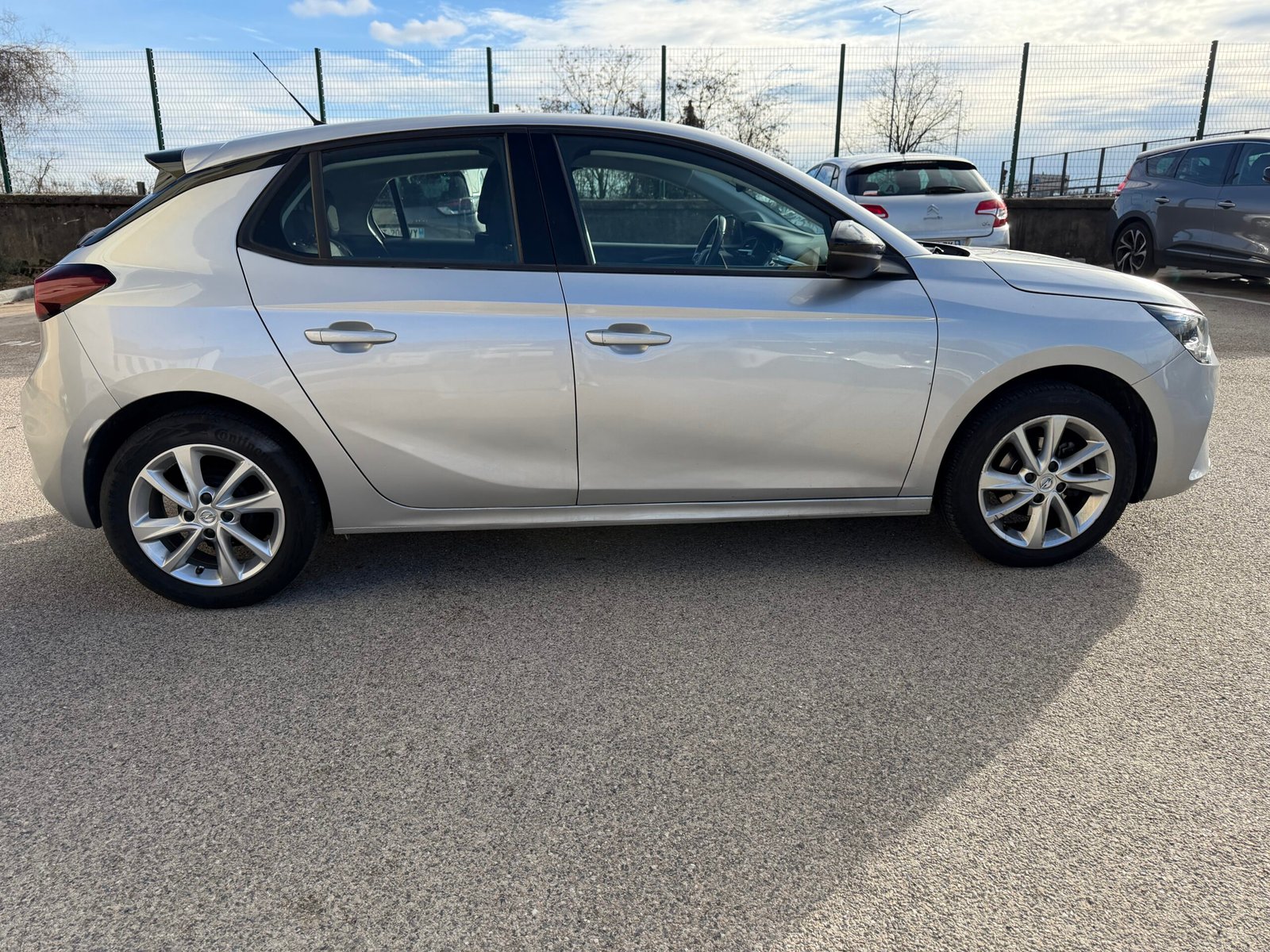 Opel Corsa 1,2 essence 75ch