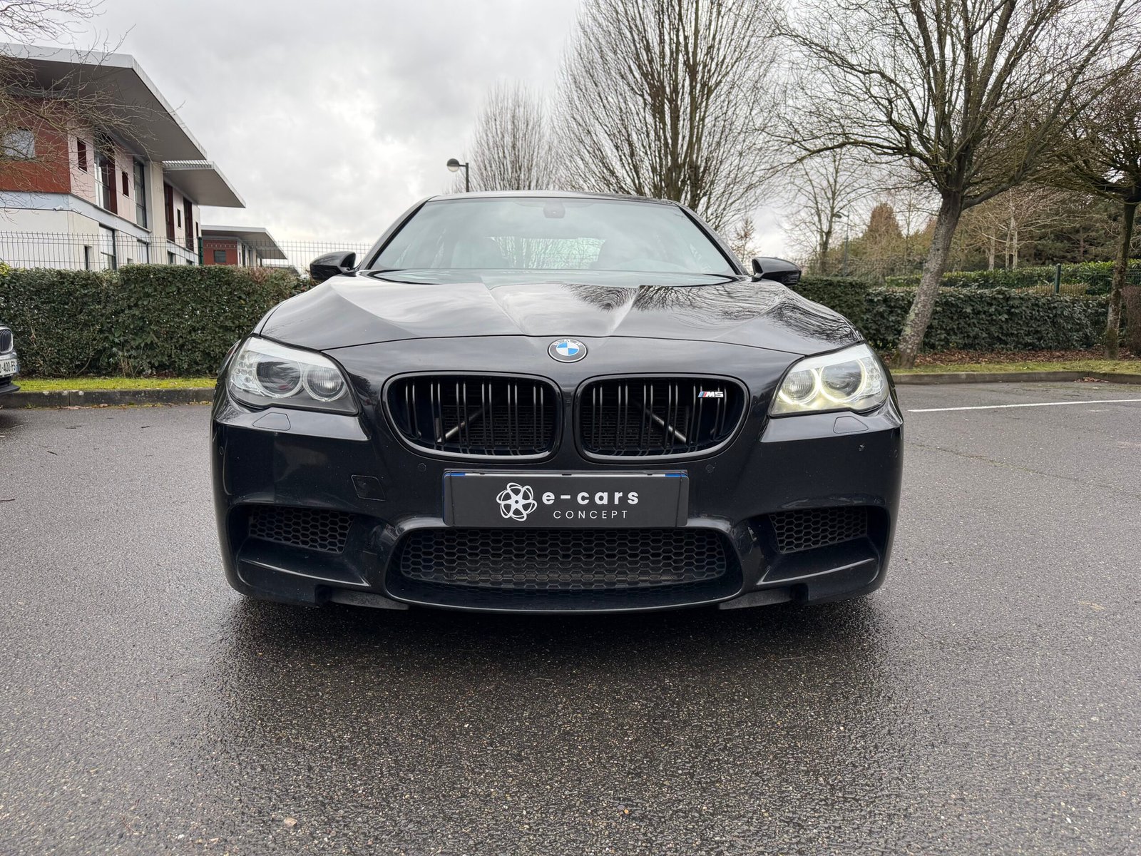 BMW M5 (F10) 4.4 Turbo V8 32V DKG7 560 cv Boîte auto