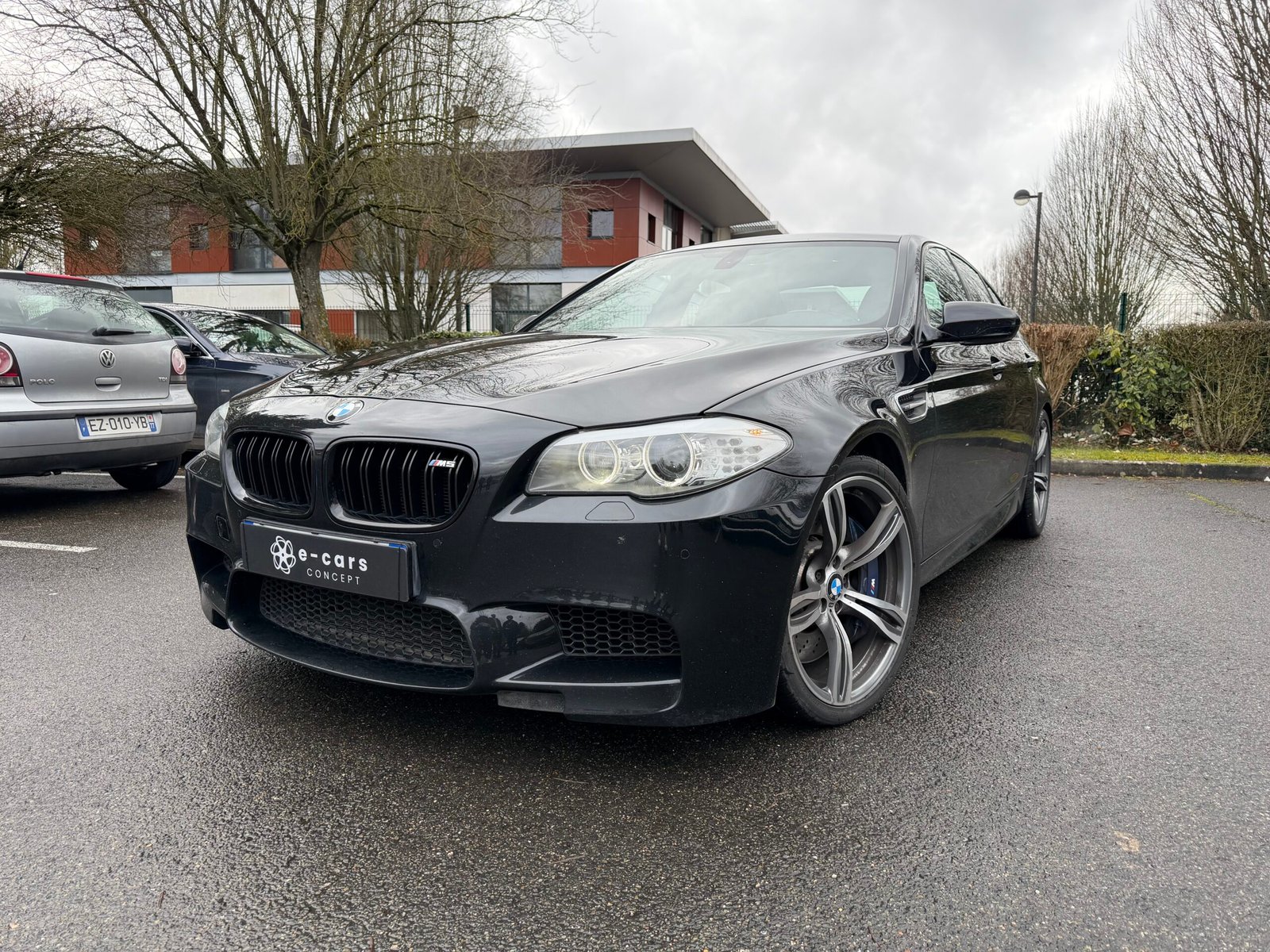 BMW M5 (F10) 4.4 Turbo V8 32V DKG7 560 cv Boîte auto