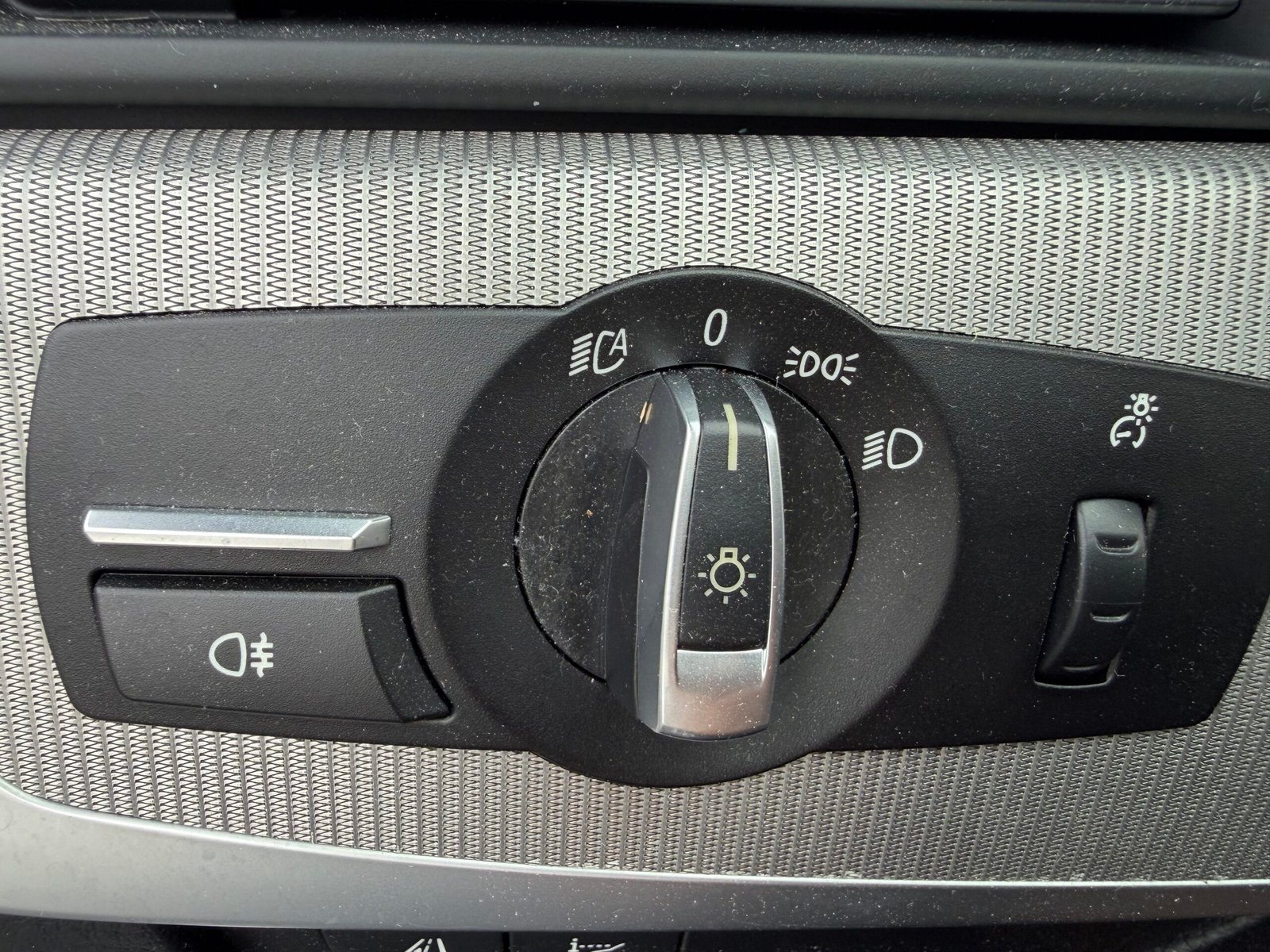 BMW M5 (F10) 4.4 Turbo V8 32V DKG7 560 cv Boîte auto