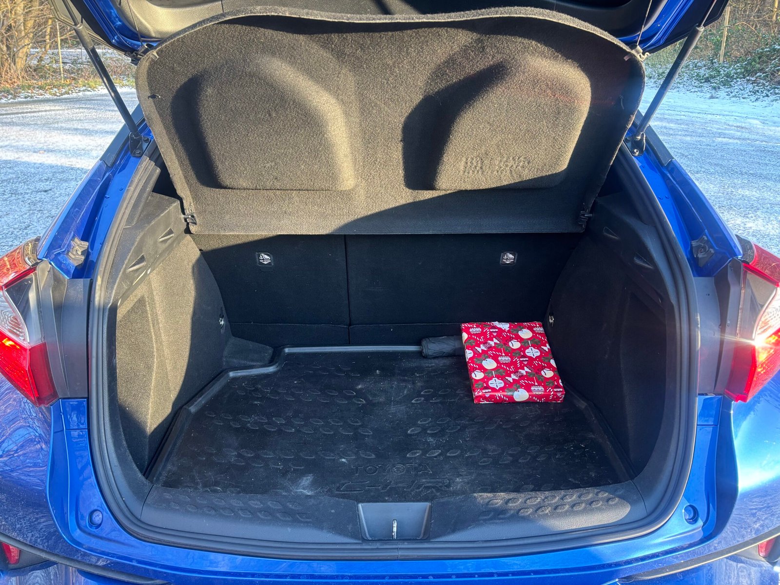 TOYOTA C-HR  I 1.8 VVT-i 16V 122 HSD Hybrid 2WD CVT 99 cv Boîte auto