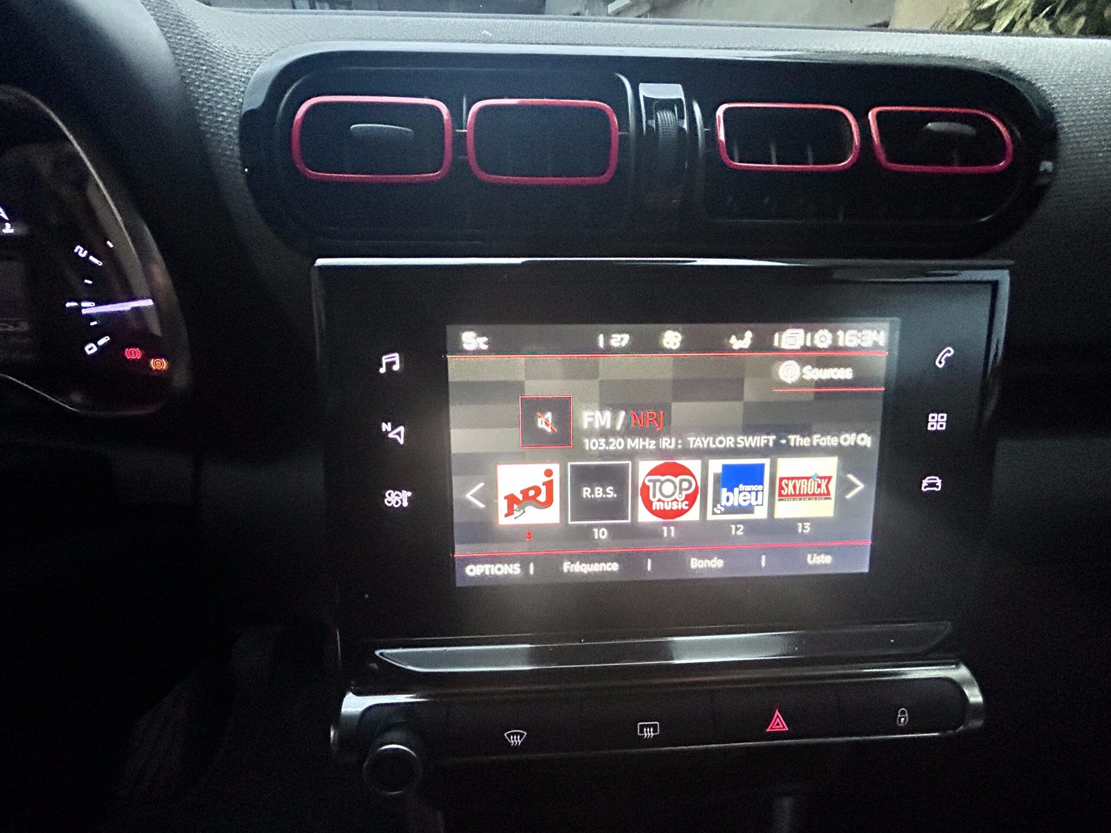 Citroen C3 AIRCROSS 1.6 bHDI 100 CH ” SHINE ”