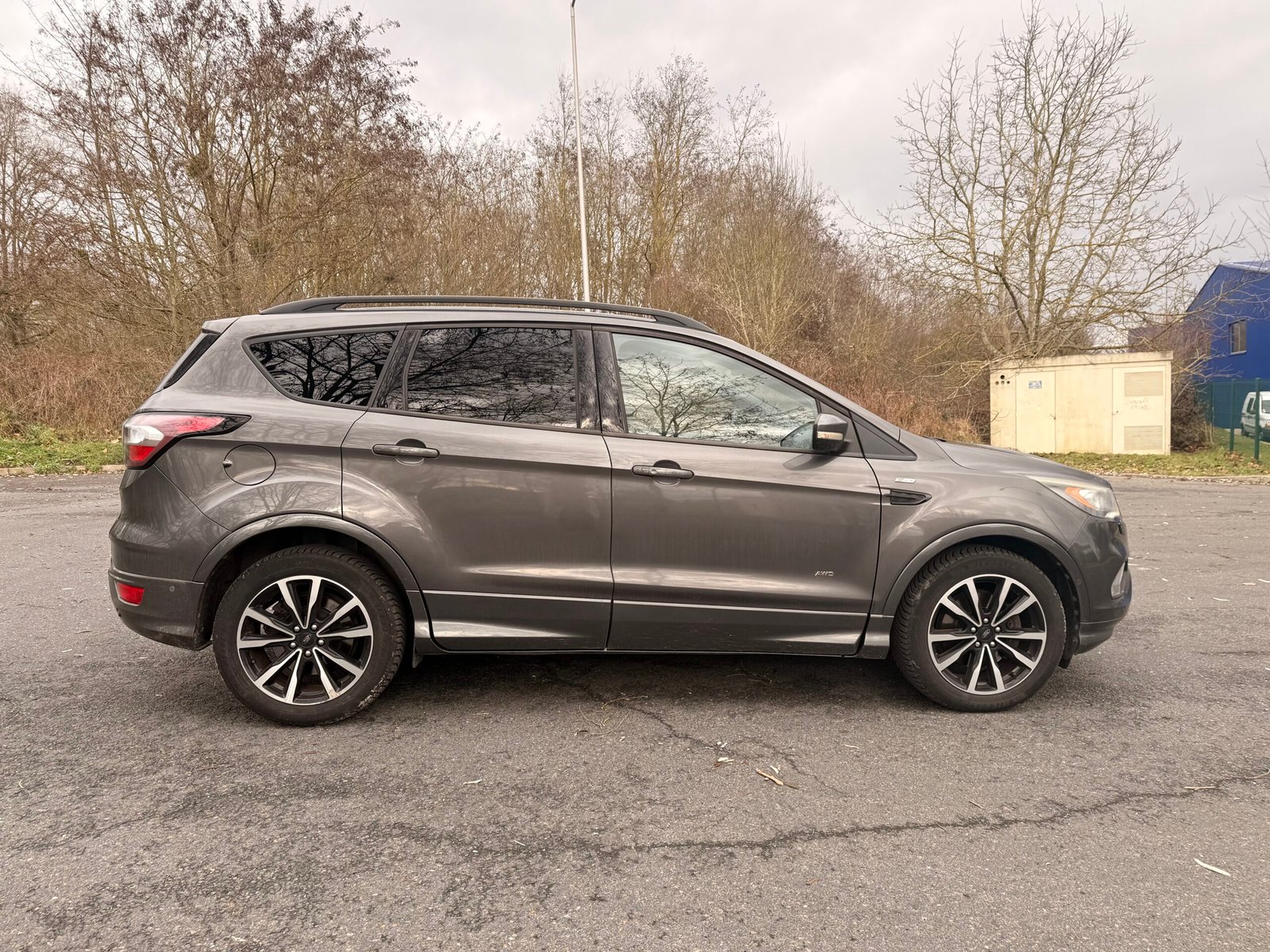 FORD Kuga II 2.0 TDCi 16V 4×4 Powershift 150 cv finition « st line »