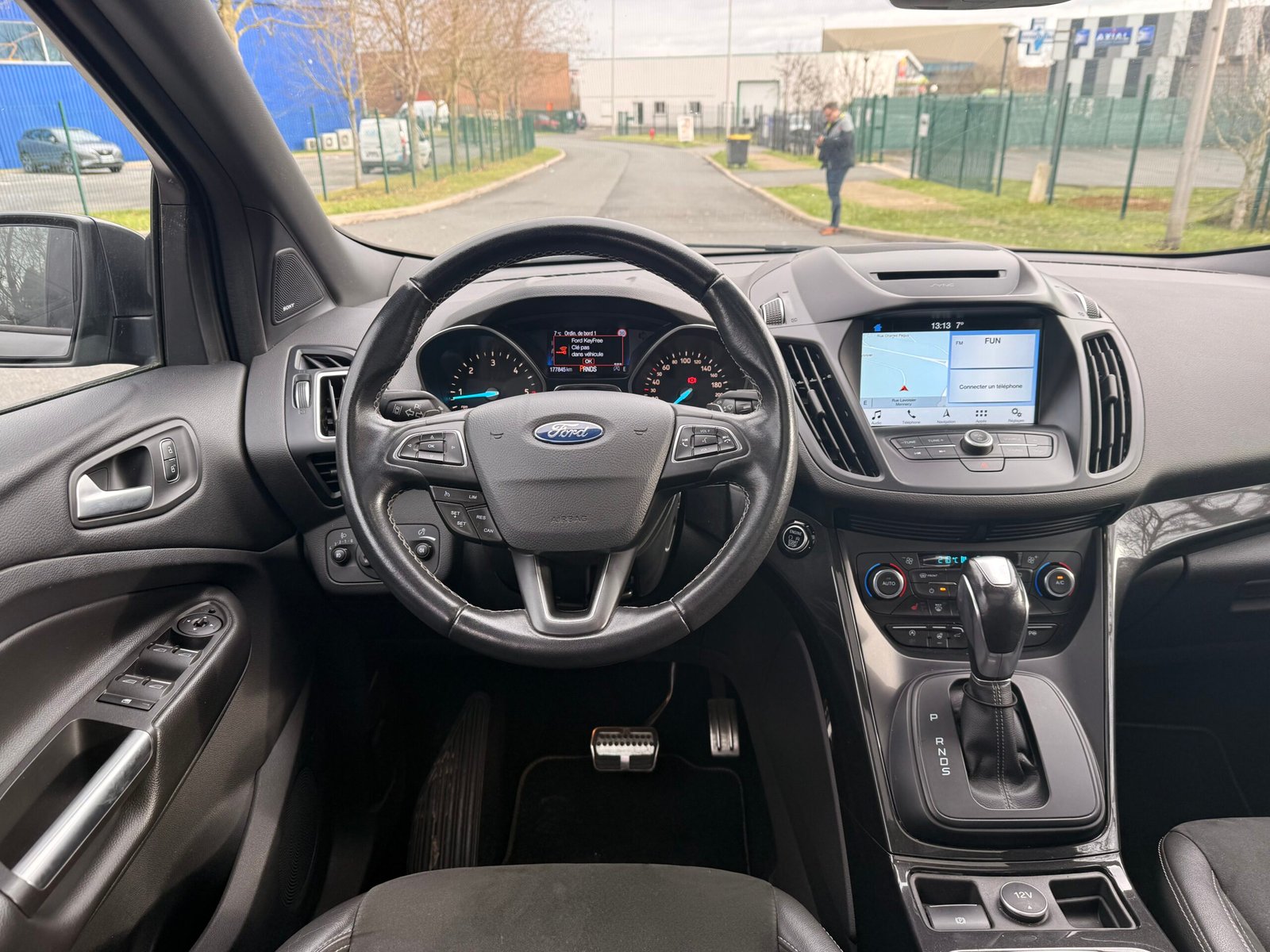 FORD Kuga II 2.0 TDCi 16V 4×4 Powershift 150 cv finition « st line »