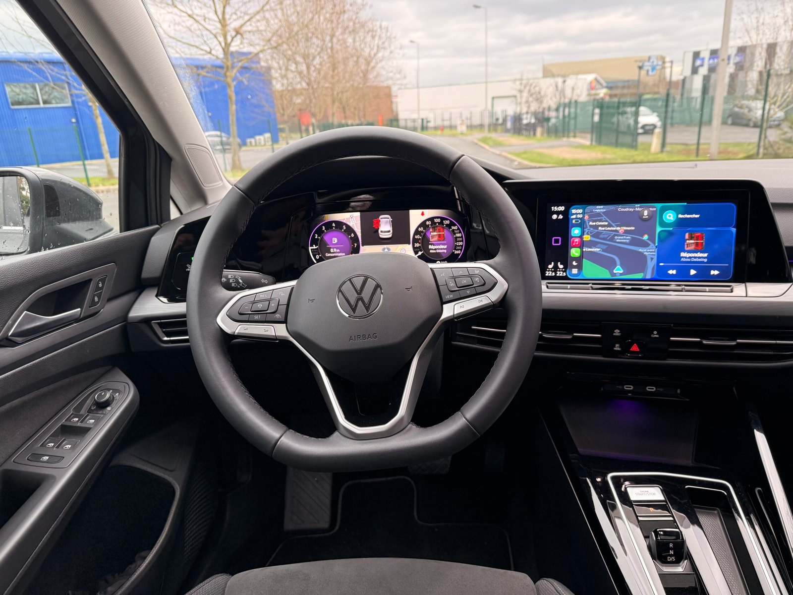 VOLKSWAGEN Golf VIII Hatchback 1.5 eTSi 16V BMT DSG7 131 cv Boîte auto Finition « Style »