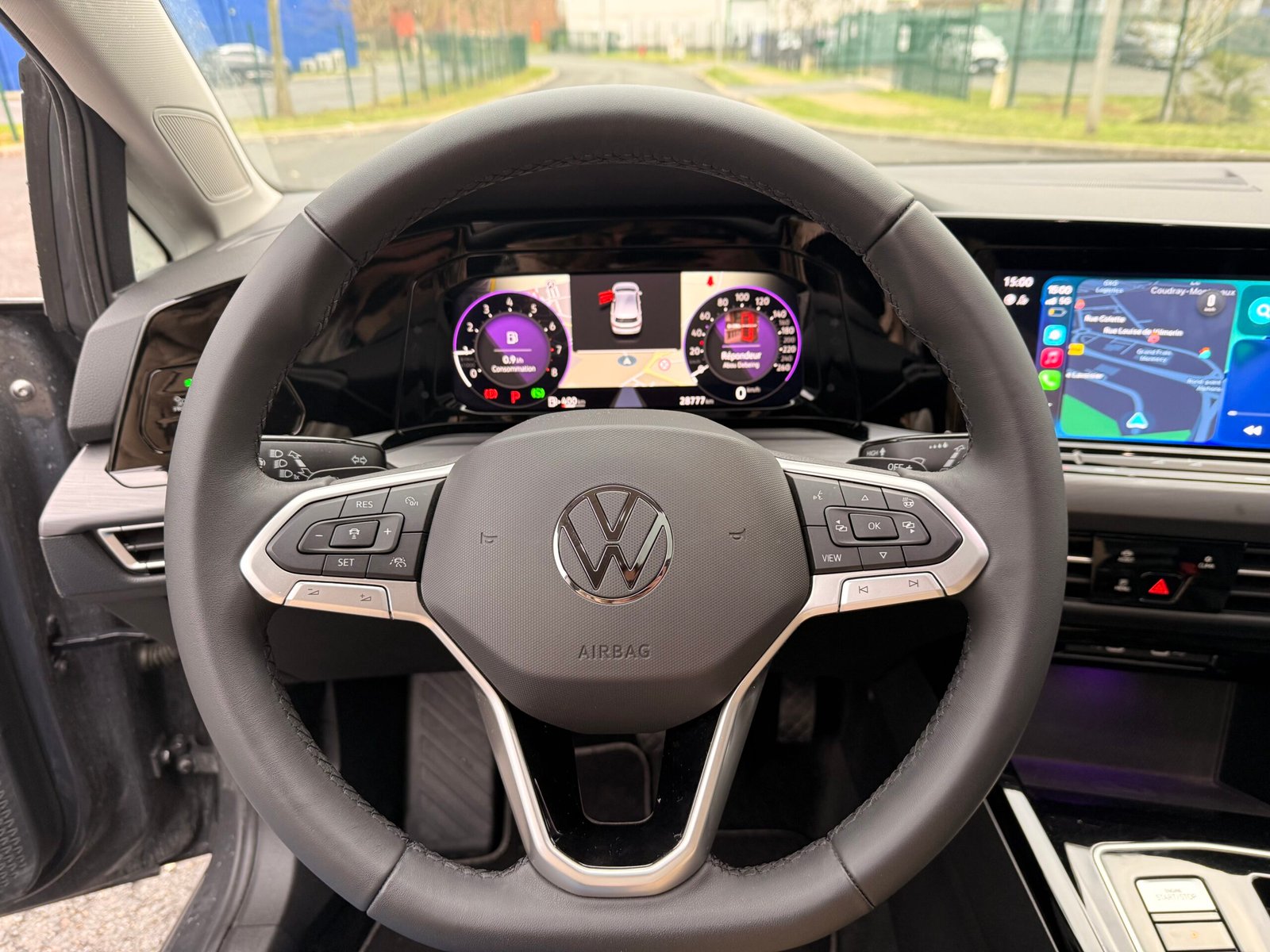 VOLKSWAGEN Golf VIII Hatchback 1.5 eTSi 16V BMT DSG7 131 cv Boîte auto Finition « Style »