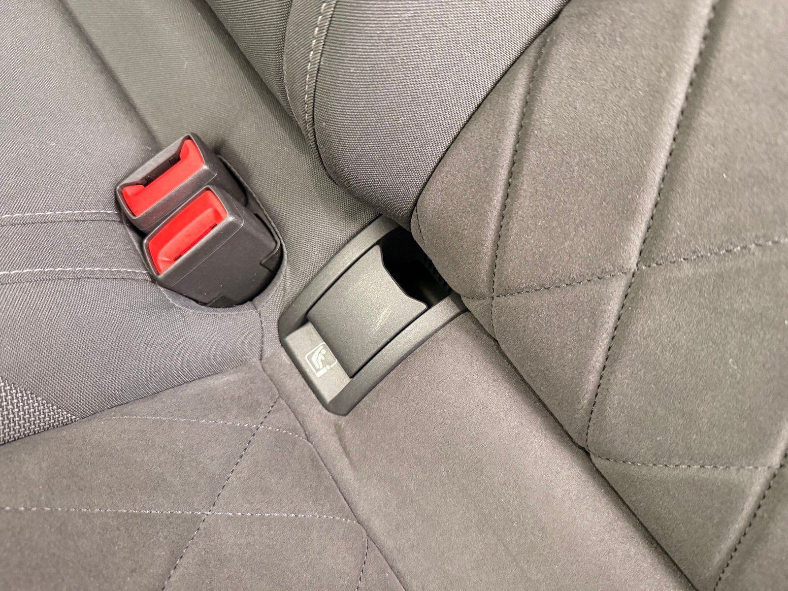 VOLKSWAGEN Golf VIII Hatchback 1.5 eTSi 16V BMT DSG7 131 cv Boîte auto Finition « Style »