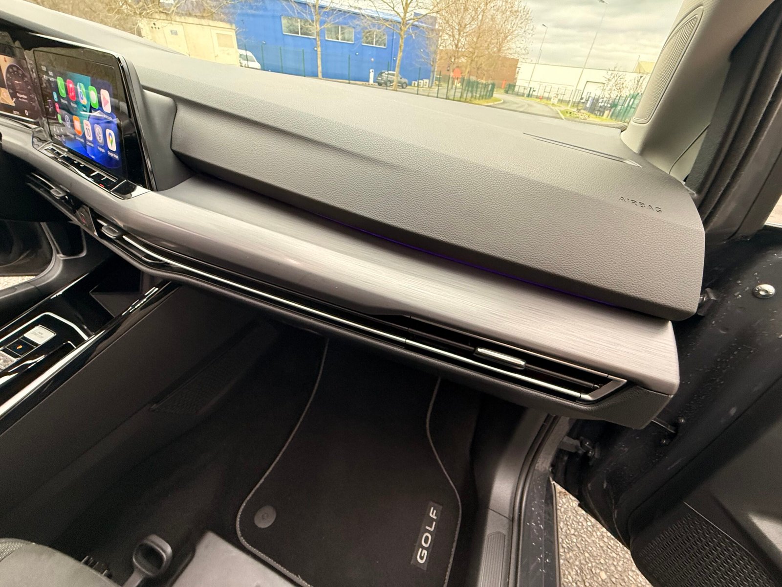 VOLKSWAGEN Golf VIII Hatchback 1.5 eTSi 16V BMT DSG7 131 cv Boîte auto Finition « Style »