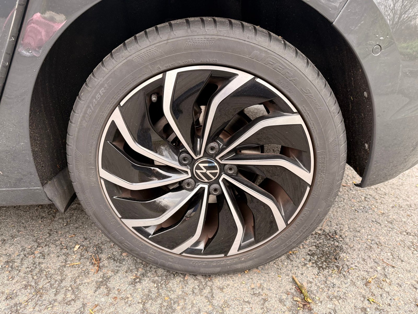 VOLKSWAGEN Golf VIII Hatchback 1.5 eTSi 16V BMT DSG7 131 cv Boîte auto Finition « Style »