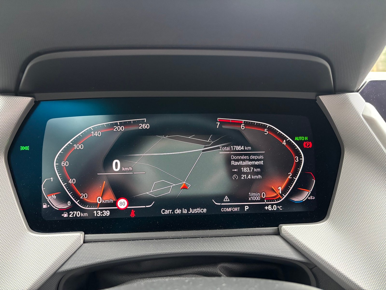 BMW Série 1 (F40) 118i DCT7 136 cv Business Design