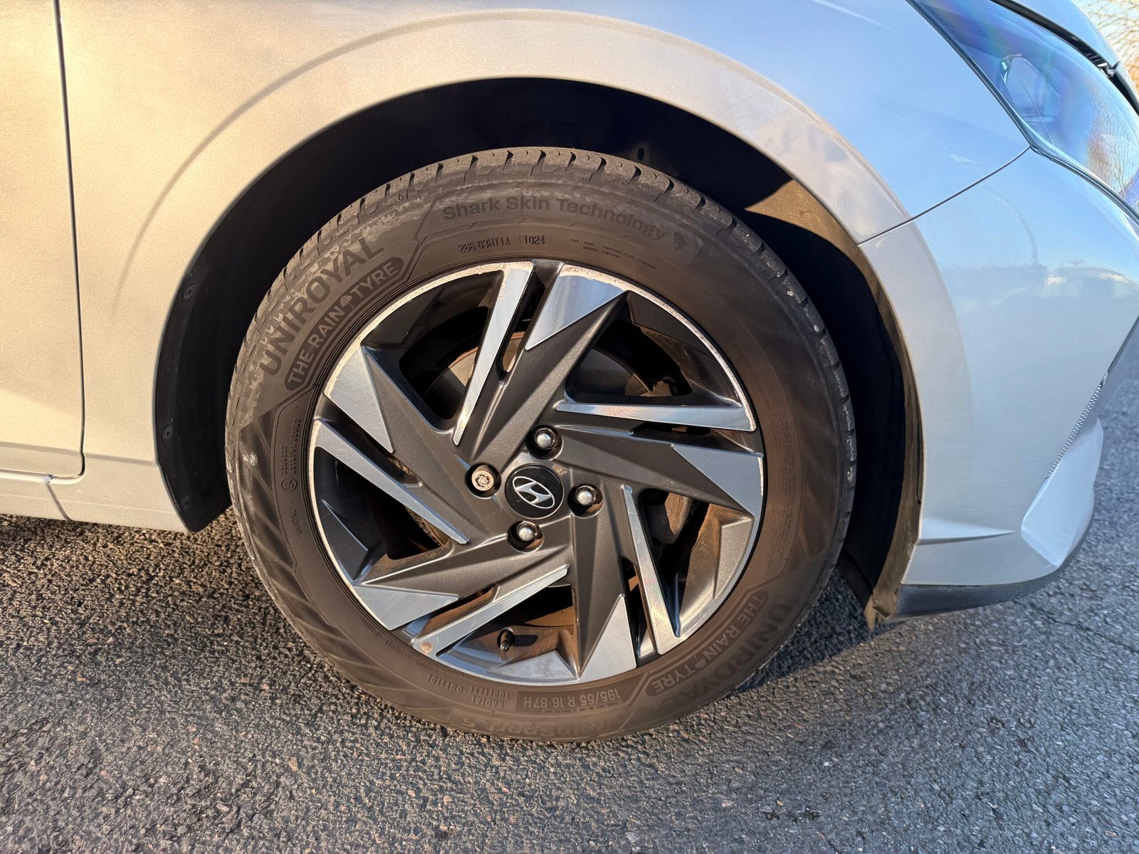 HYUNDAI i20 III 1.0 Hybrid 100 cv finition « intuitive »