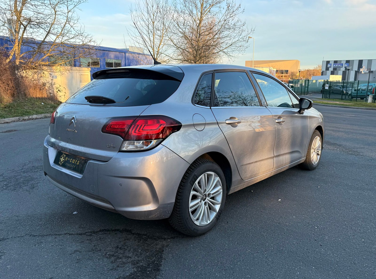 CITROËN C4 II 1.2 PureTech 130 cv Finition « Millenium »