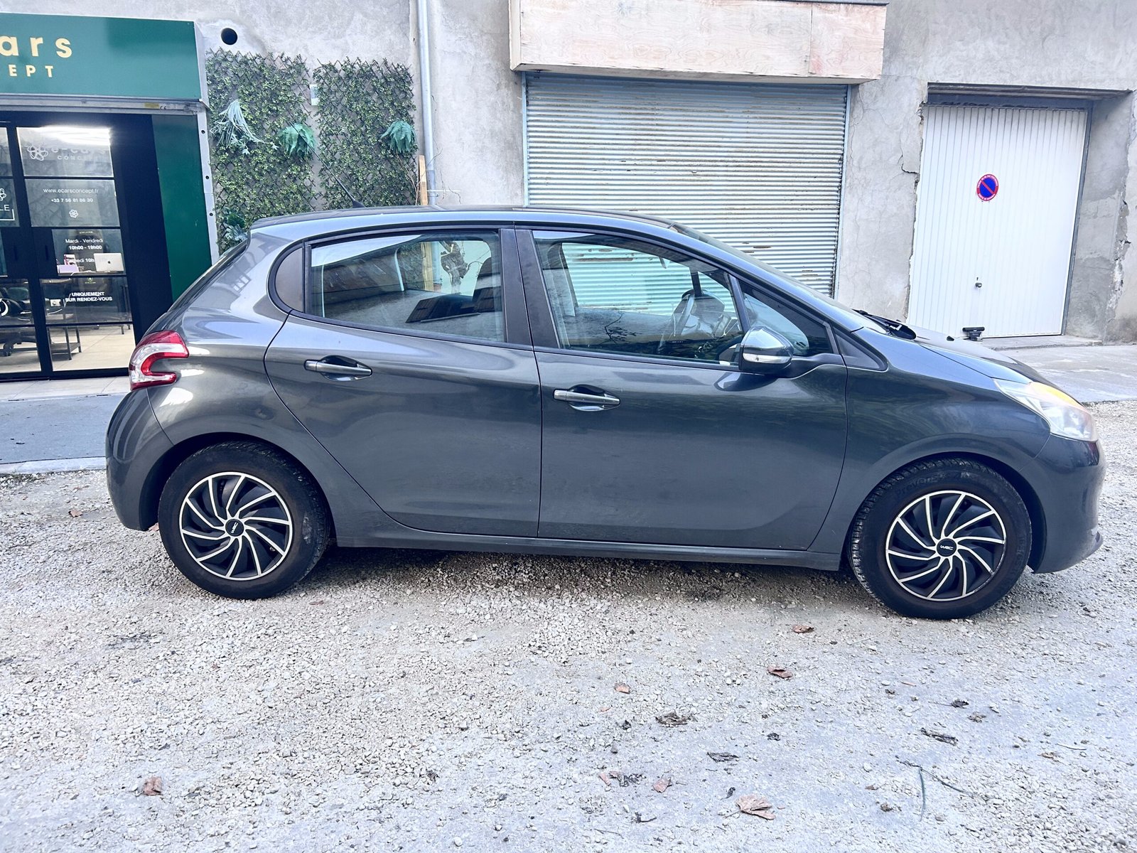 PEUGEOT 208 1.4 HDI 68 ch