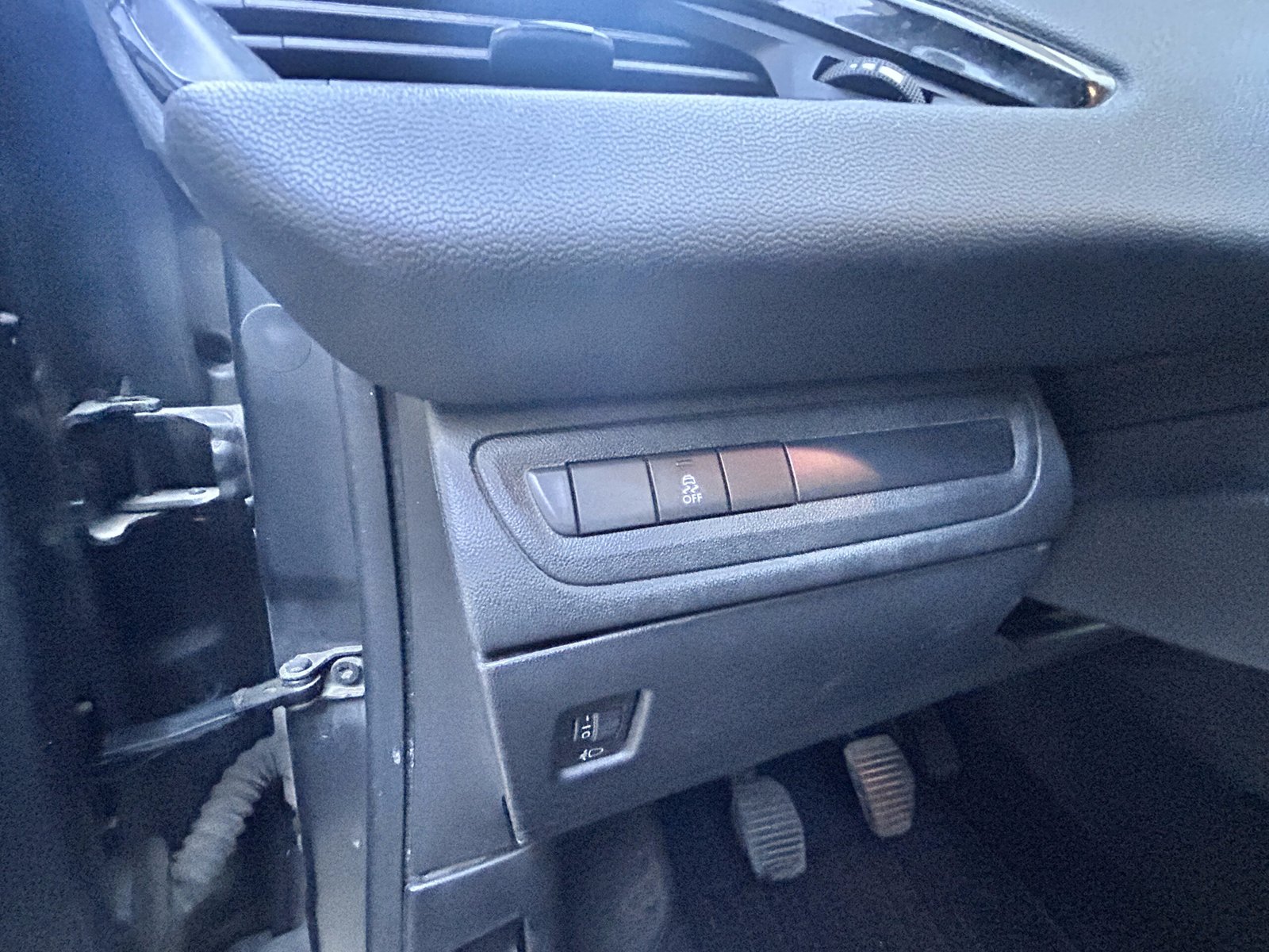 PEUGEOT 208 1.4 HDI 68 ch