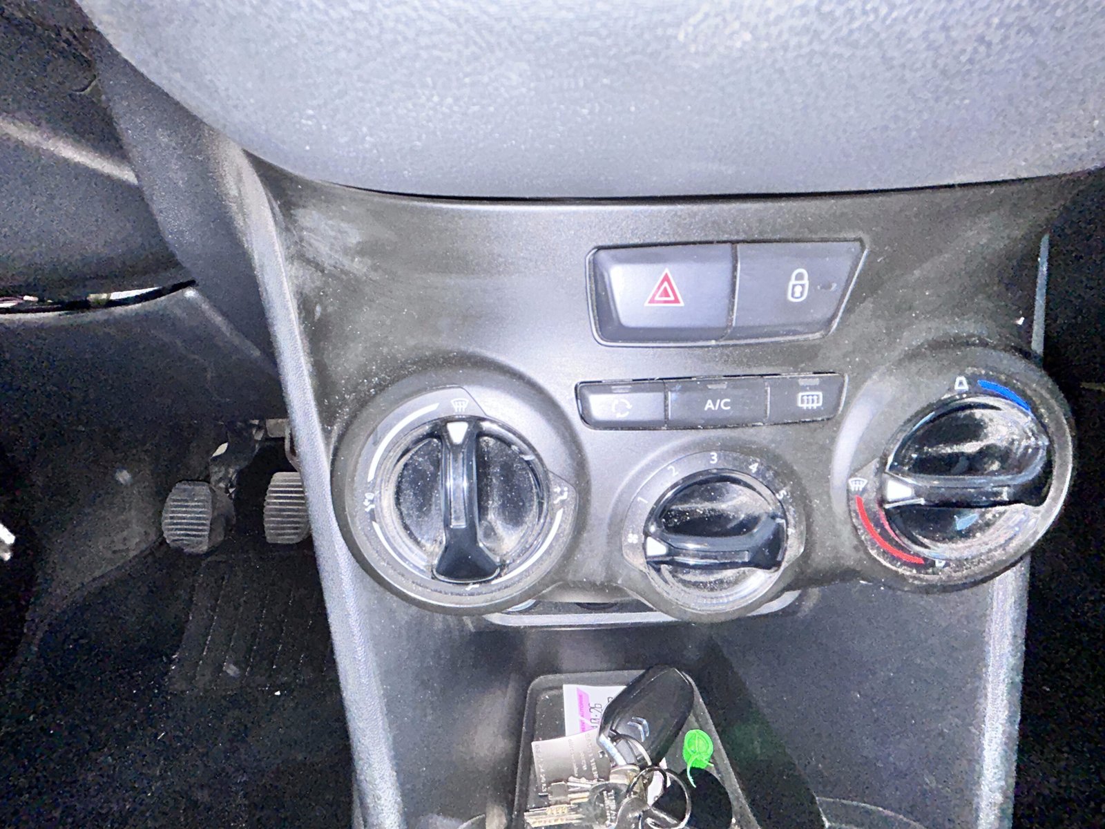 PEUGEOT 208 1.4 HDI 68 ch