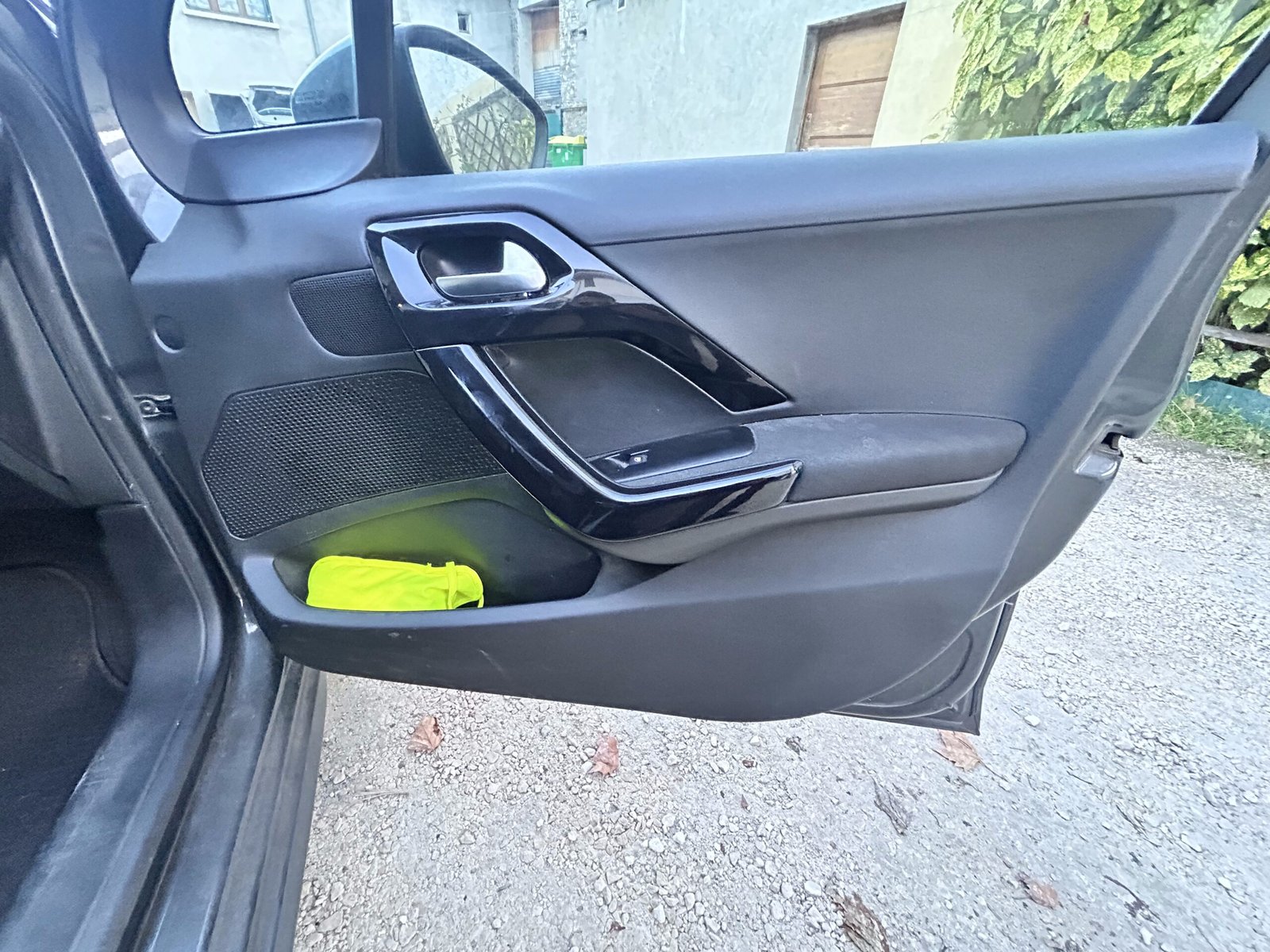 PEUGEOT 208 1.4 HDI 68 ch