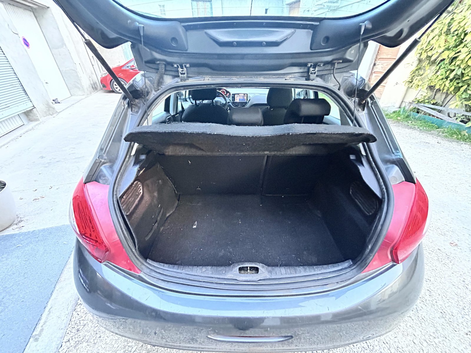 PEUGEOT 208 1.4 HDI 68 ch