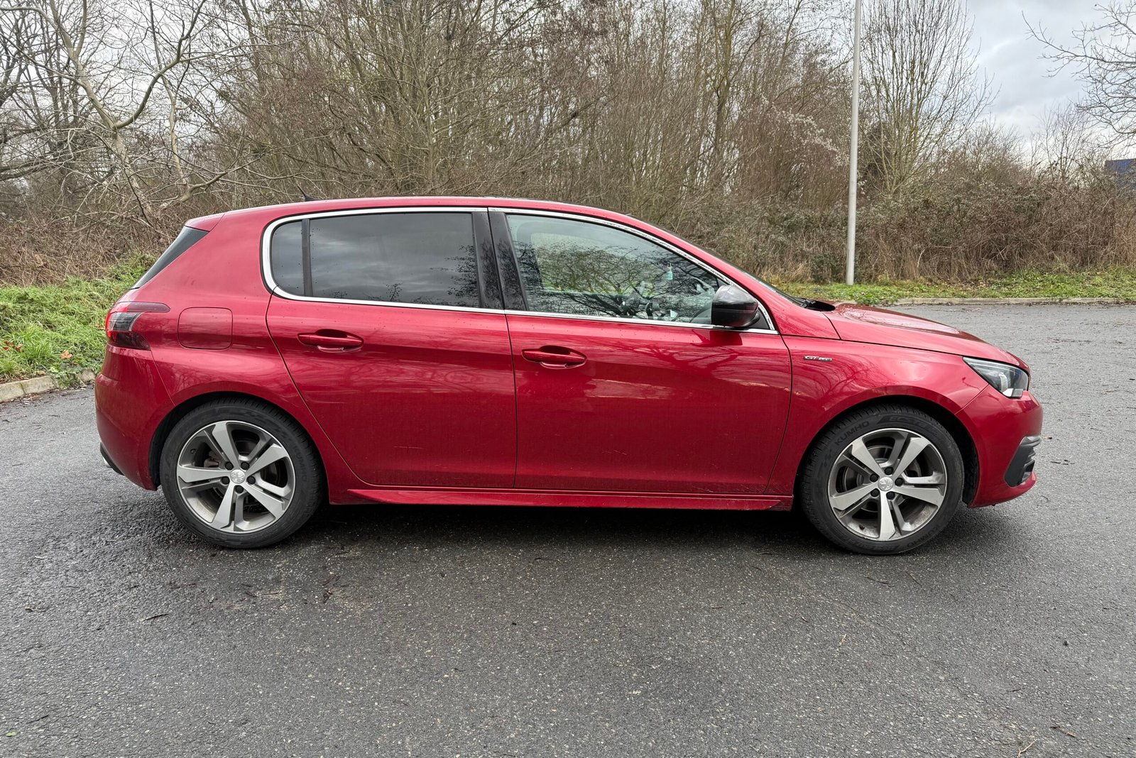 PEUGEOT 308 (II) phase 2 1.2 PureTech EAT8 130 ch finition « GT Line » (DISTRIBUTION NEUVE)