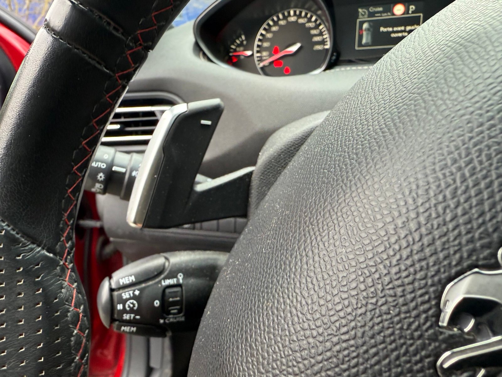 PEUGEOT 308 (II) phase 2 1.2 PureTech EAT8 130 ch finition « GT Line » (DISTRIBUTION NEUVE)