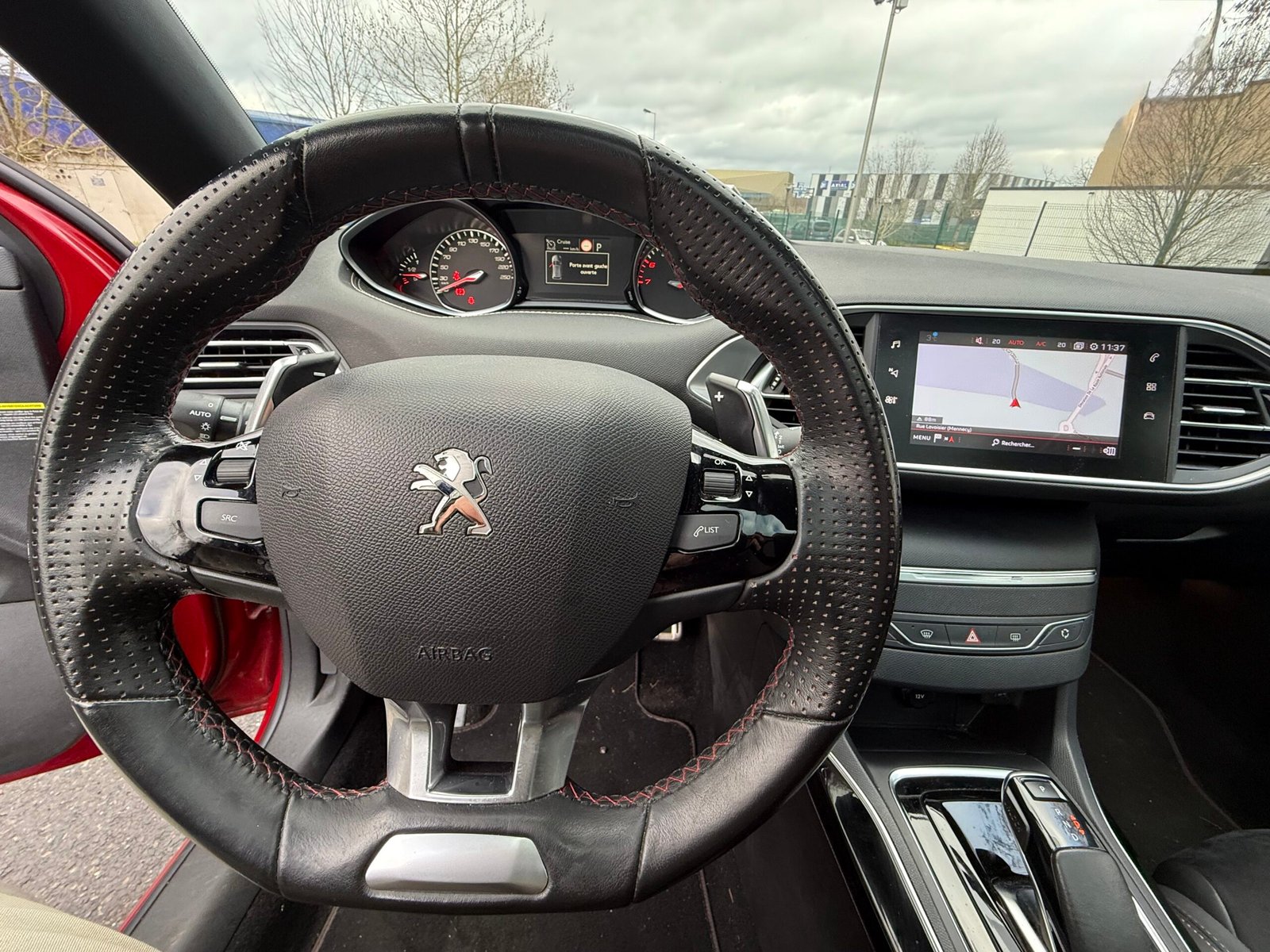 PEUGEOT 308 (II) phase 2 1.2 PureTech EAT8 130 ch finition « GT Line » (DISTRIBUTION NEUVE)