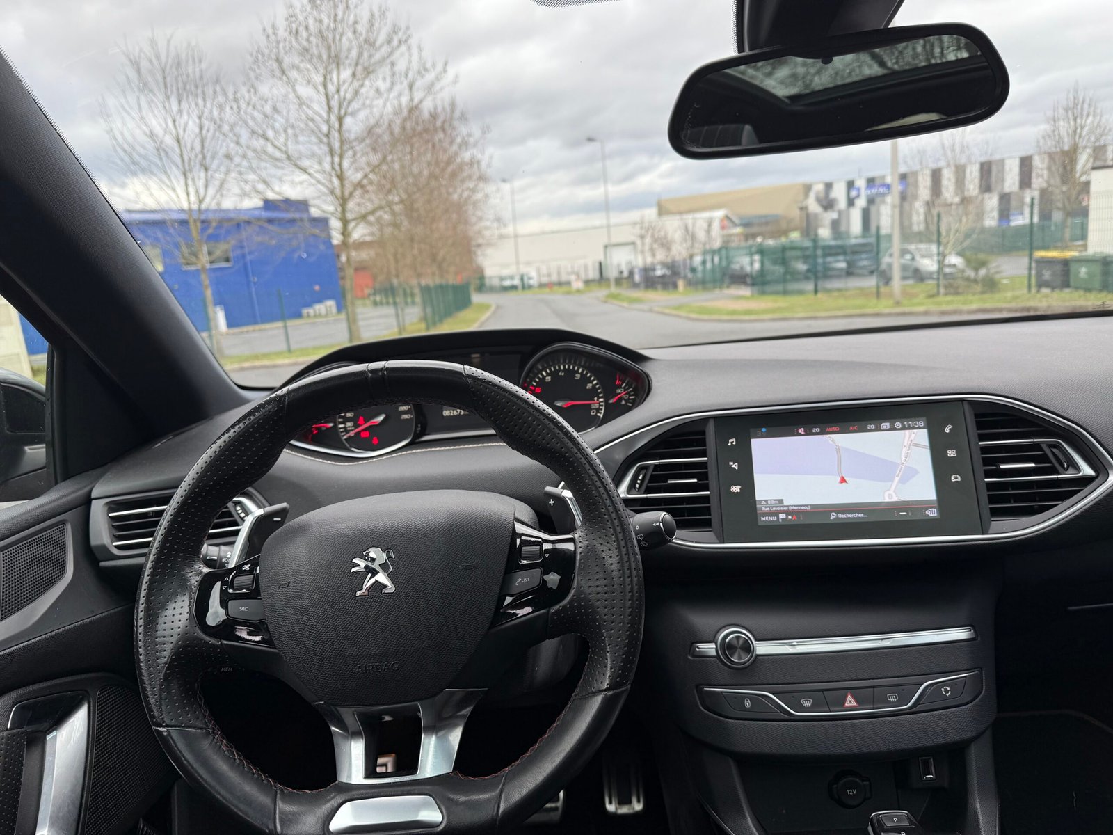 PEUGEOT 308 (II) phase 2 1.2 PureTech EAT8 130 ch finition « GT Line » (DISTRIBUTION NEUVE)