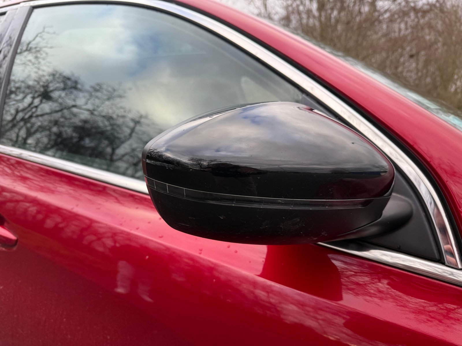 PEUGEOT 308 (II) phase 2 1.2 PureTech EAT8 130 ch finition « GT Line » (DISTRIBUTION NEUVE)