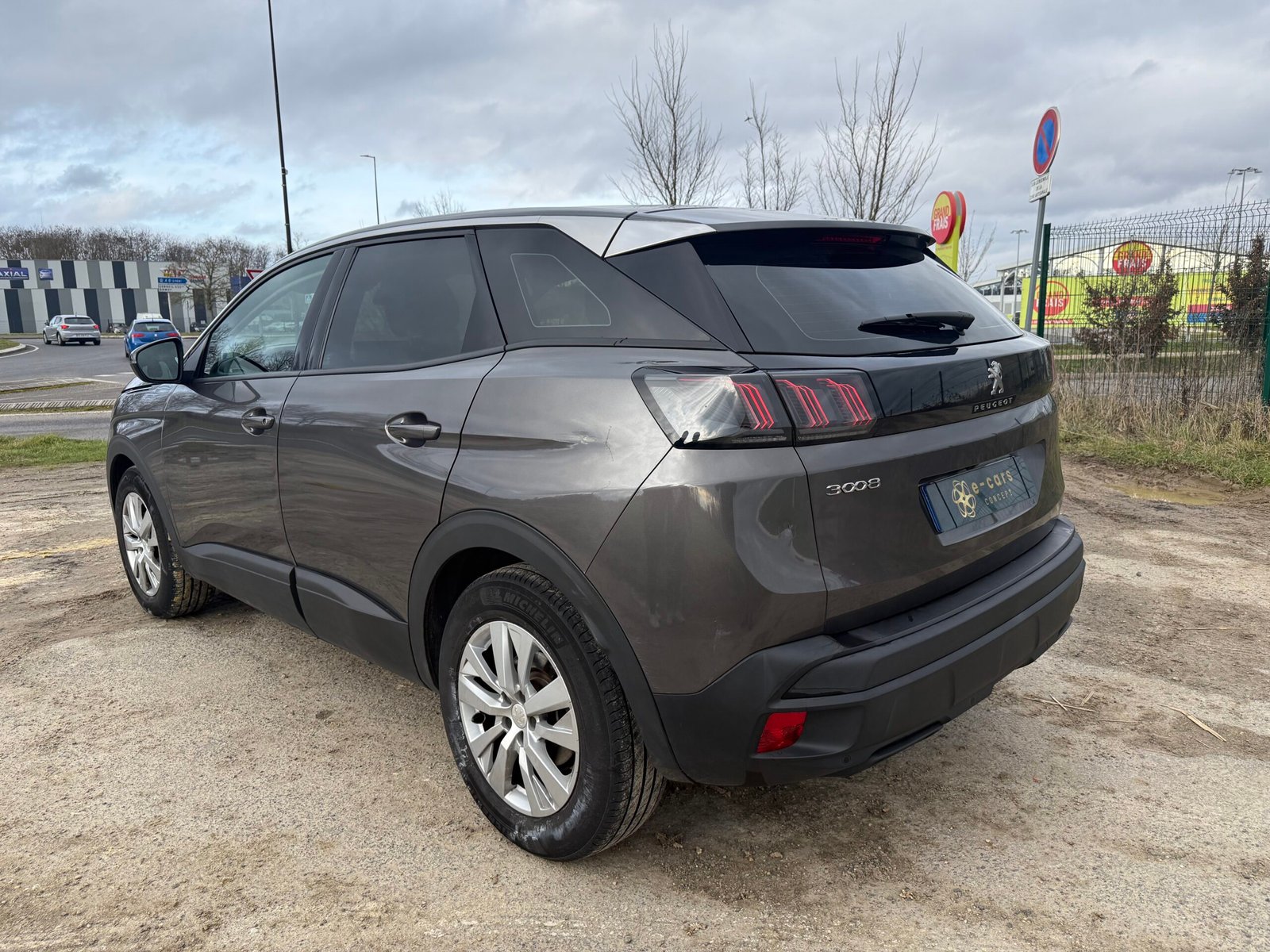 Peugeot 3008 1.5 BlueHDi EAT8 S&S 130 ch « Active Business »