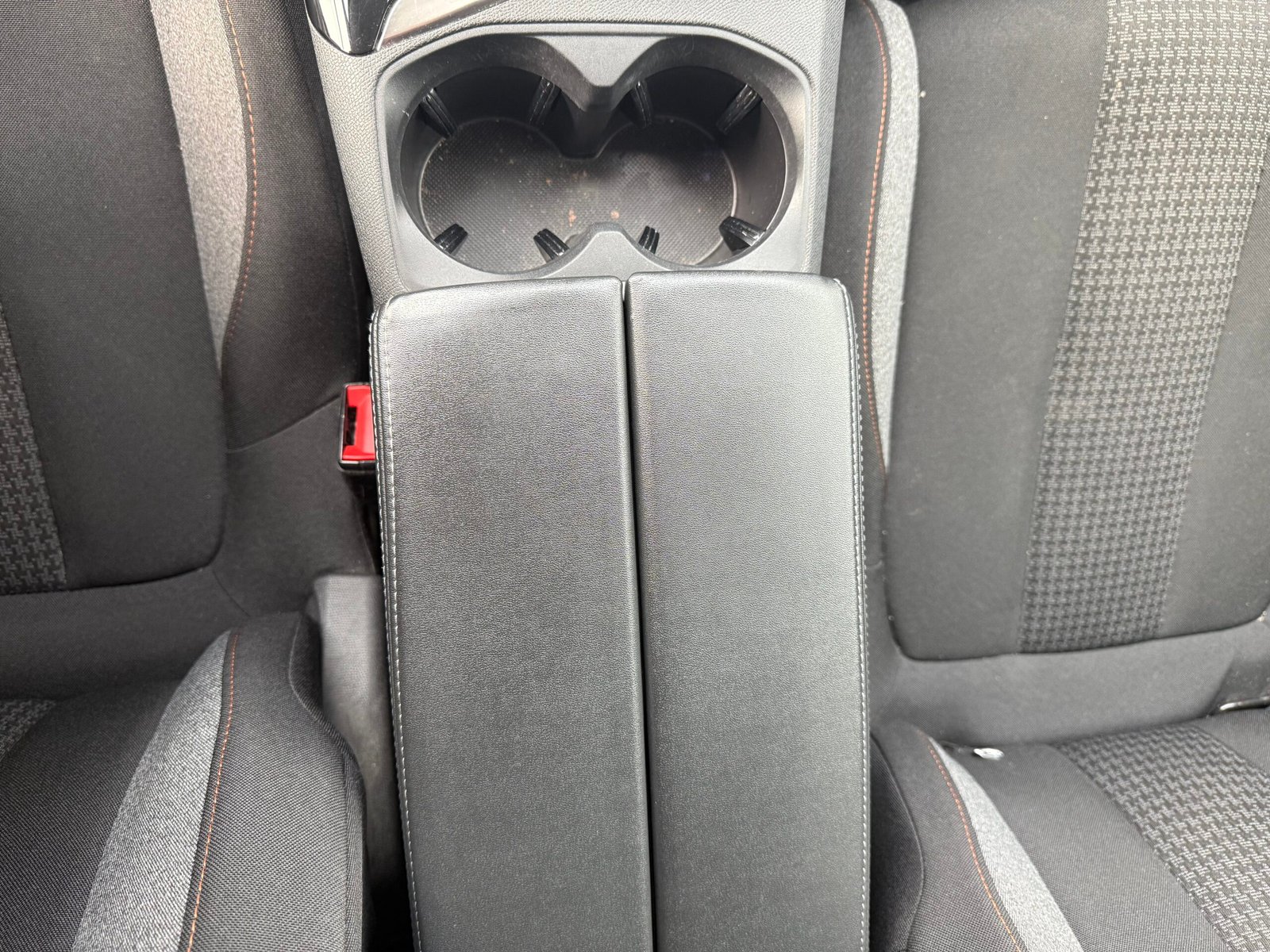 Peugeot 3008 1.5 BlueHDi EAT8 S&S 130 ch « Active Business »