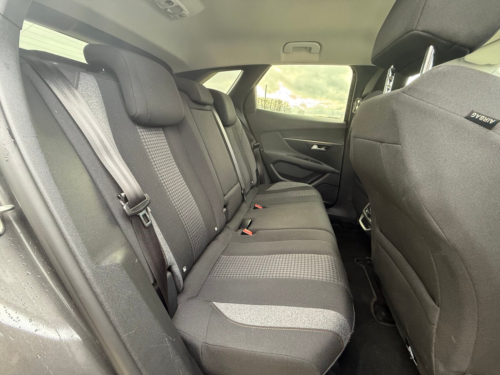 Peugeot 3008 1.5 BlueHDi EAT8 S&S 130 ch « Active Business »