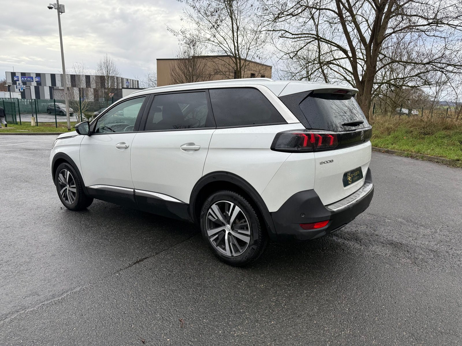 Peugeot 5008 II Phase 2 1.5 BlueHDI EAT8 S&S 130 ch finition « Allure pack »