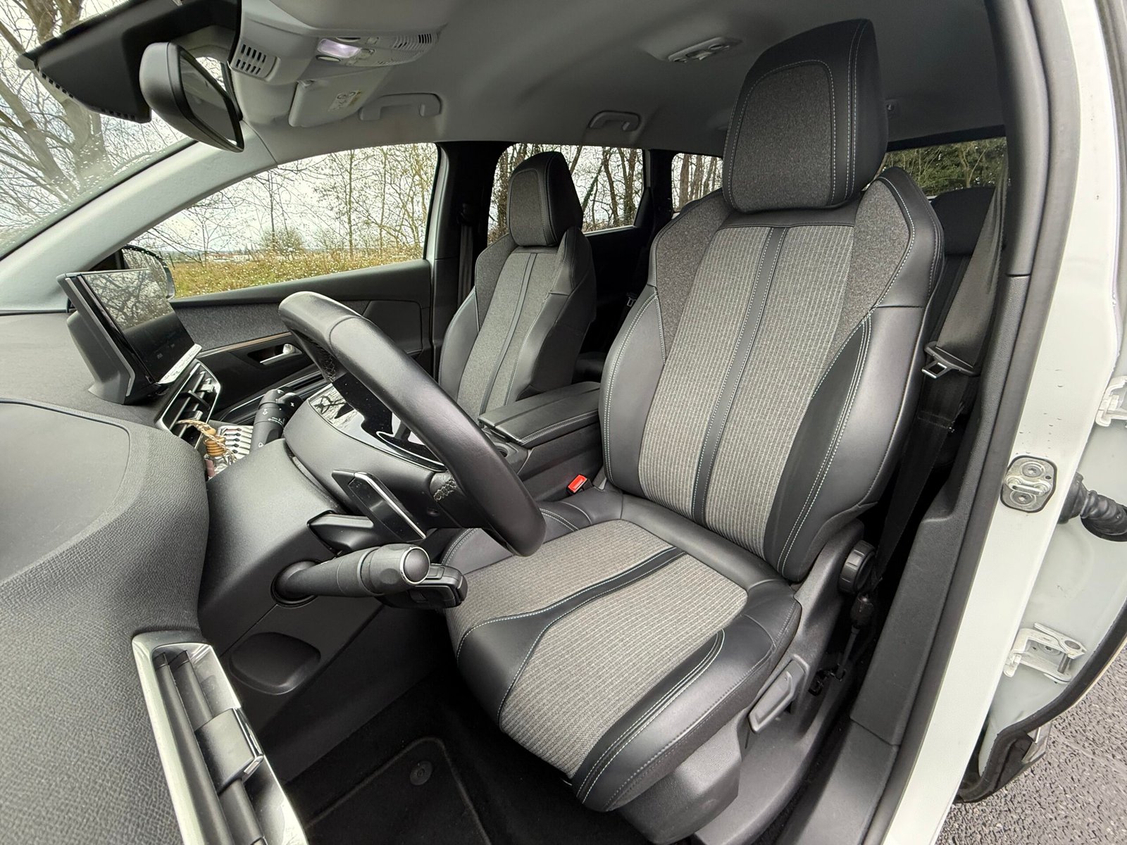 Peugeot 5008 II Phase 2 1.5 BlueHDI EAT8 S&S 130 ch finition « Allure pack »