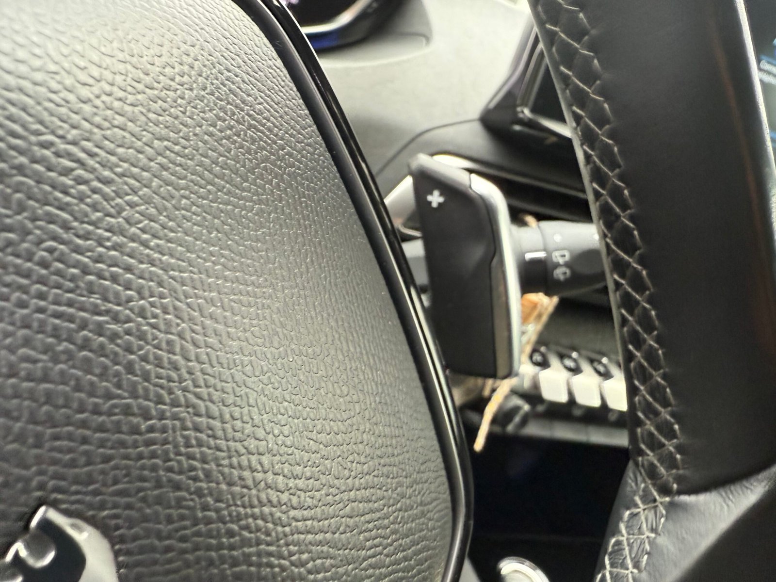 Peugeot 5008 II Phase 2 1.5 BlueHDI EAT8 S&S 130 ch finition « Allure pack »