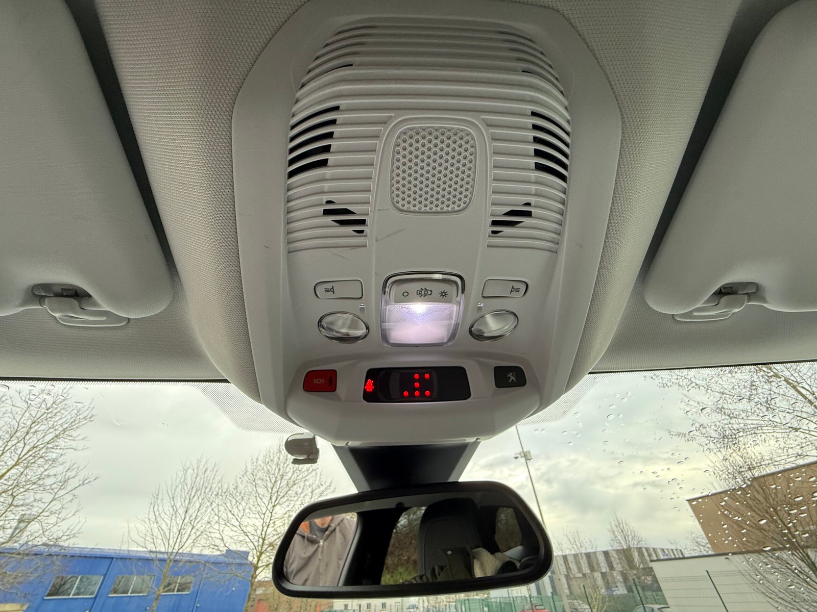 Peugeot 5008 II Phase 2 1.5 BlueHDI EAT8 S&S 130 ch finition « Allure pack »